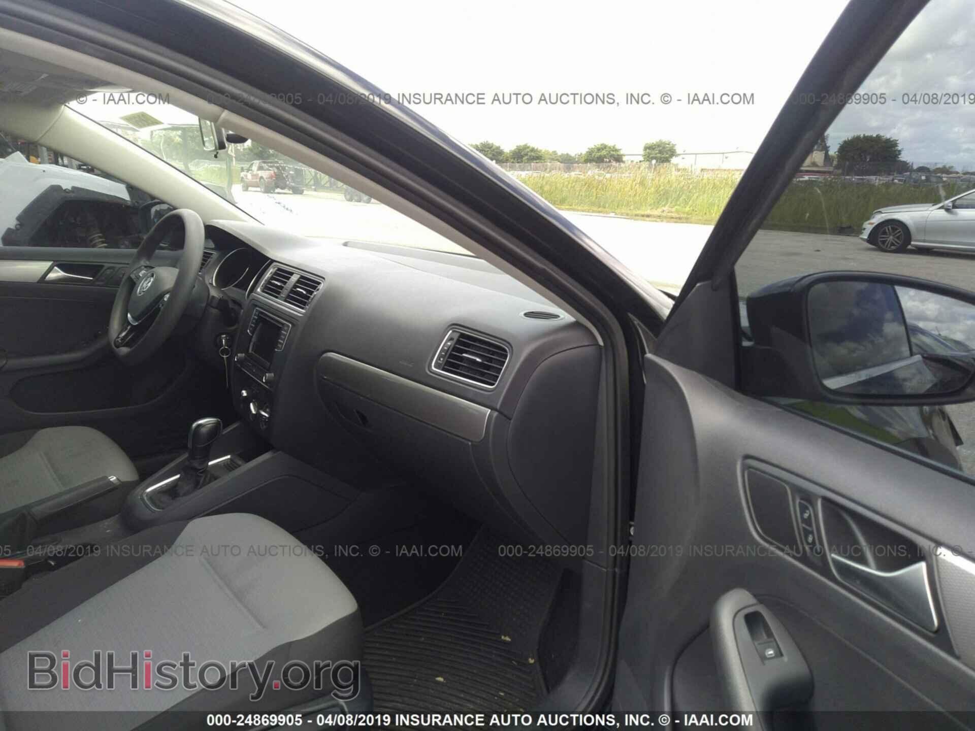 2017 VOLKSWAGEN JETTA - VIN: 3VW2B7AJXHM224739 - Photo 5