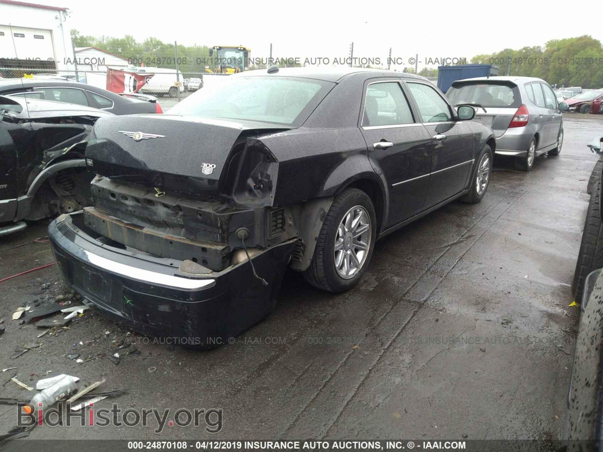 2005 CHRYSLER 300C - VIN: 2C3JA63H45H674195 - Фото 4