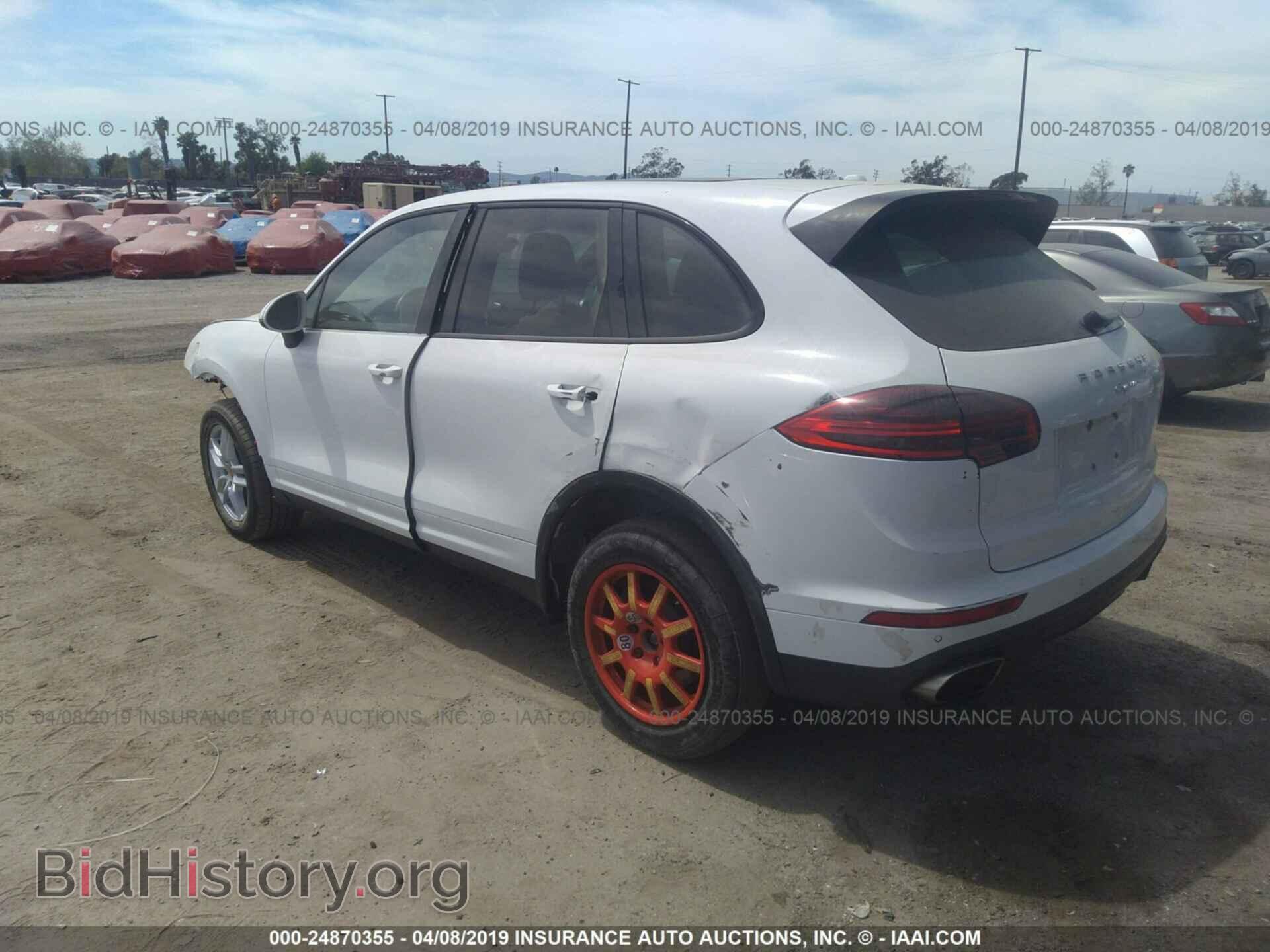 2016 PORSCHE CAYENNE - VIN: WP1AA2A23GKA10208 - Photo 3