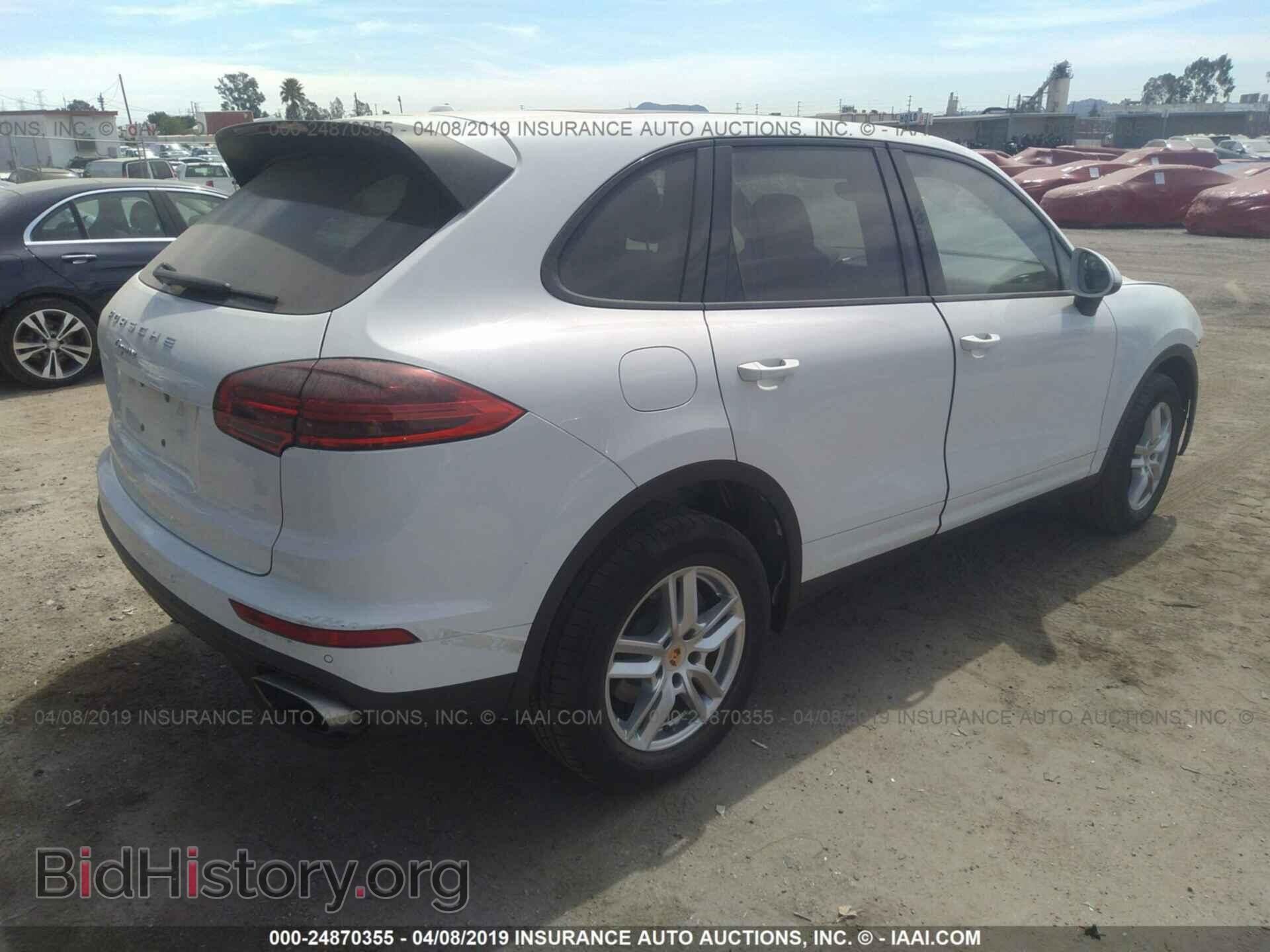2016 PORSCHE CAYENNE - VIN: WP1AA2A23GKA10208 - Photo 4
