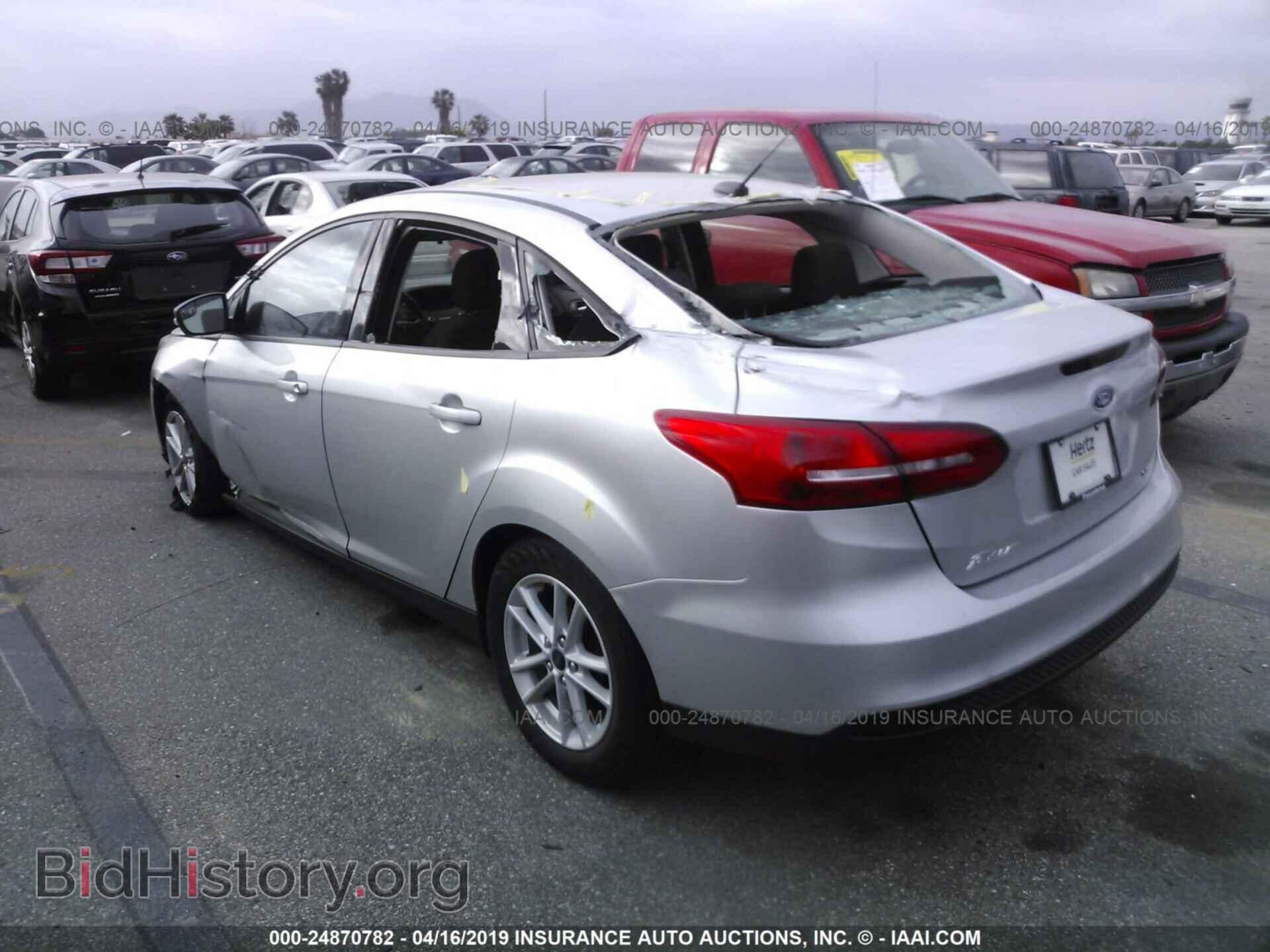 2017 FORD FOCUS - VIN: 1FADP3F24HL300132 - Фото 3
