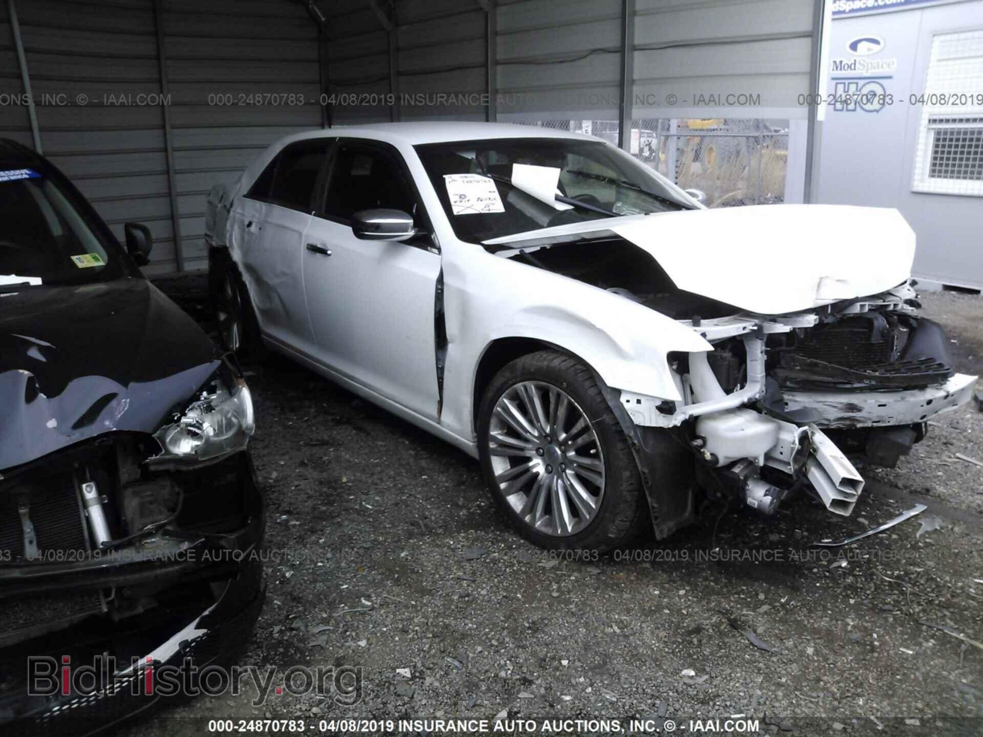 Photo 2C3CA6CT0BH592019 - CHRYSLER 300C 2011