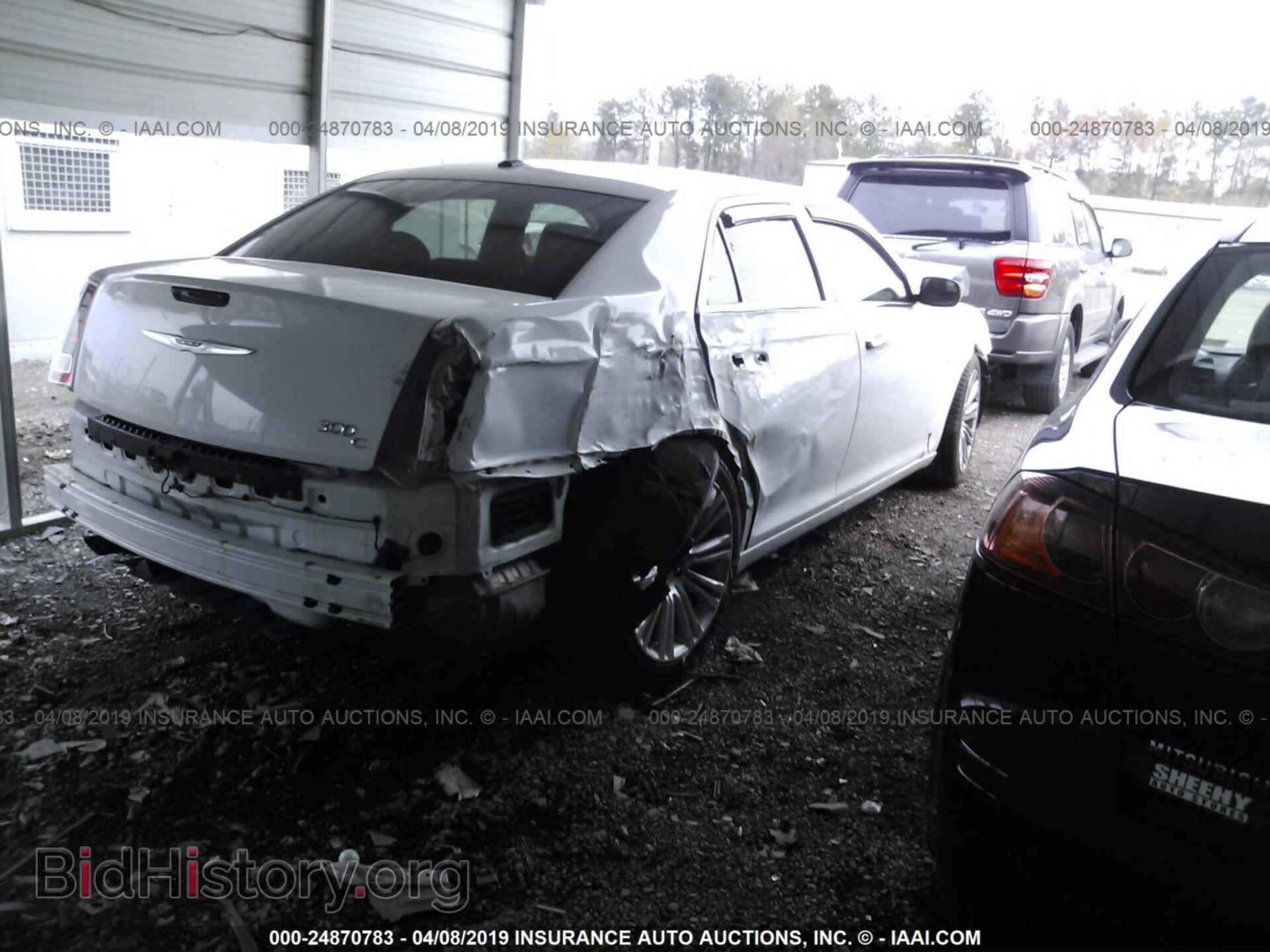 2011 CHRYSLER 300C - VIN: 2C3CA6CT0BH592019 - Фото 4