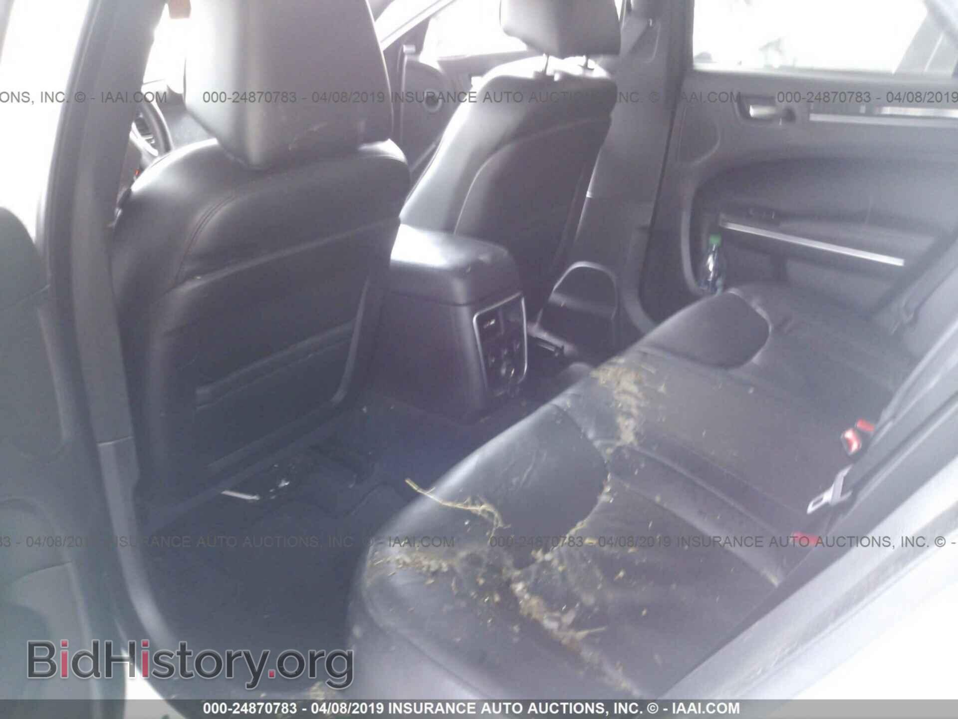 2011 CHRYSLER 300C - VIN: 2C3CA6CT0BH592019 - Фото 8