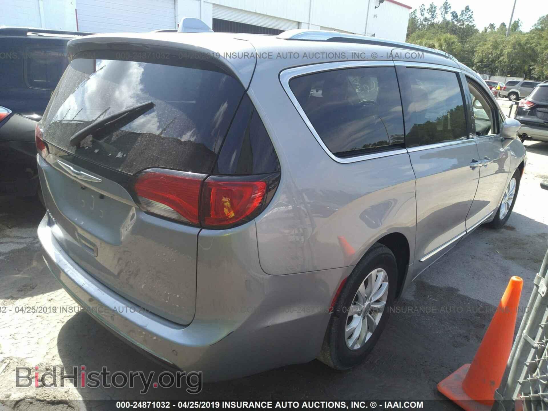 2018 CHRYSLER PACIFICA - VIN: 2C4RC1BG6JR119032 - Фото 4