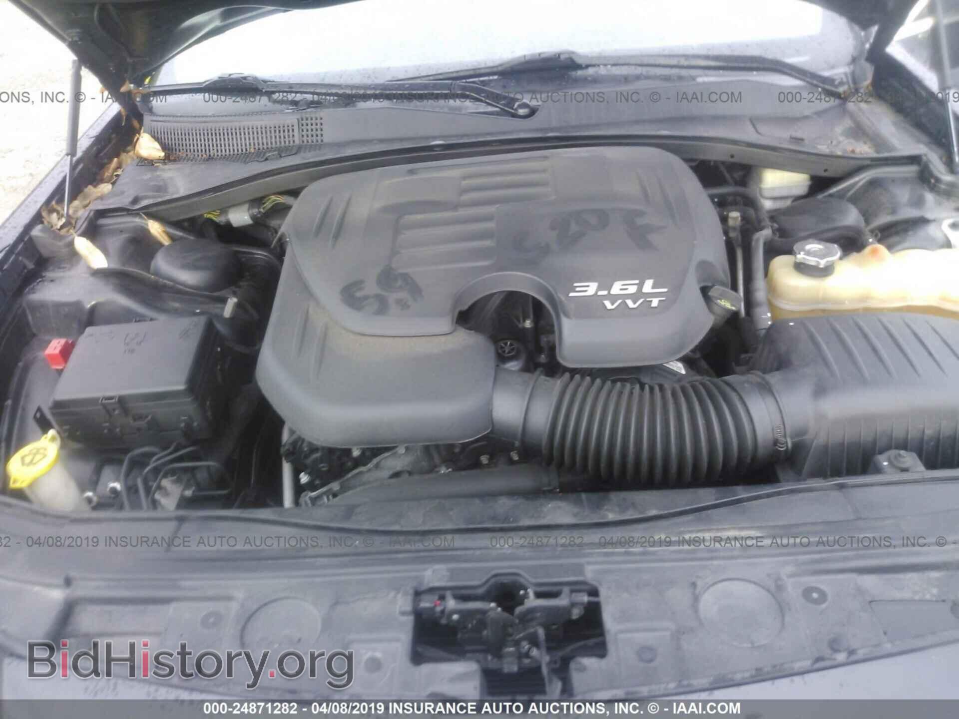 2014 CHRYSLER 300C - VIN: 2C3CCAKG3EH212970 - Фото 10