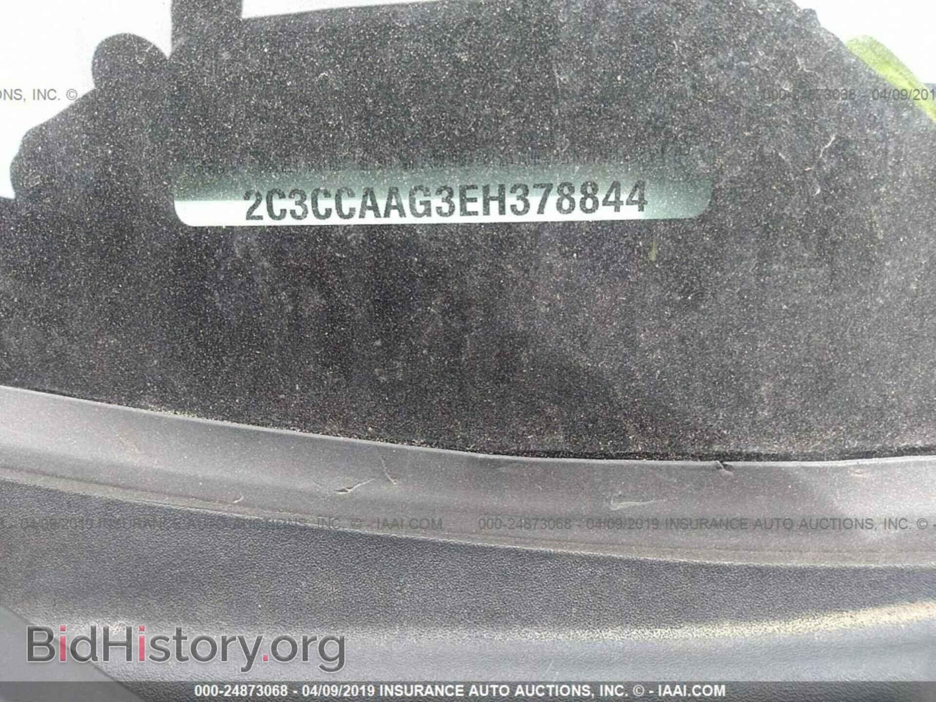 2014 CHRYSLER 300 - VIN: 2C3CCAAG3EH378844 - Фото 9
