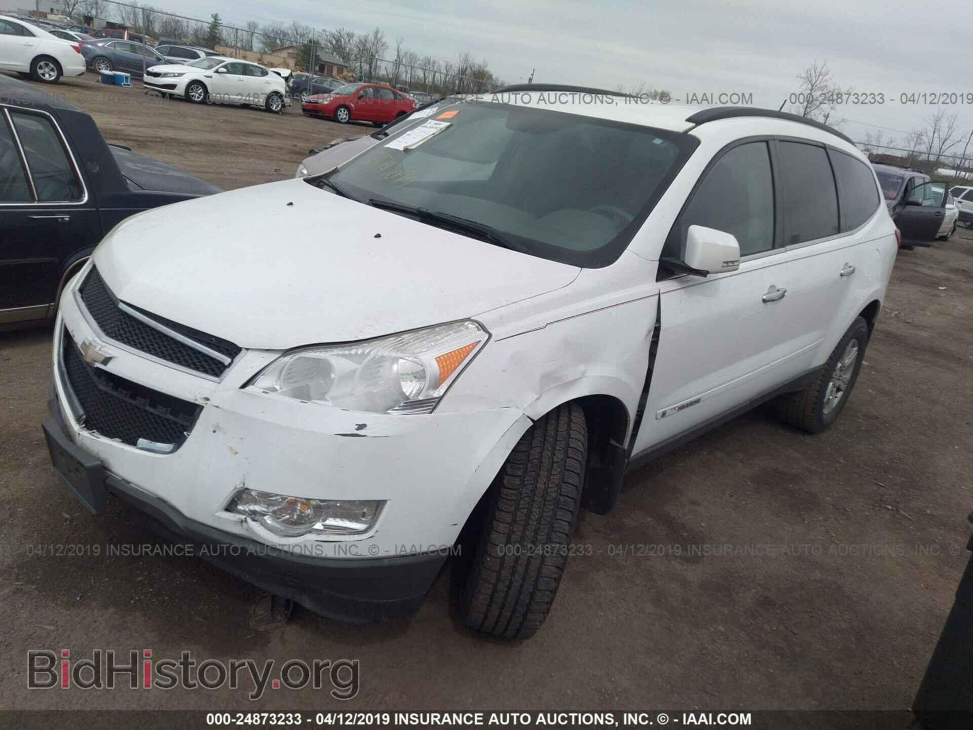 2009 CHEVROLET TRAVERSE - VIN: 1GNER23D69S101364 - Фото 2