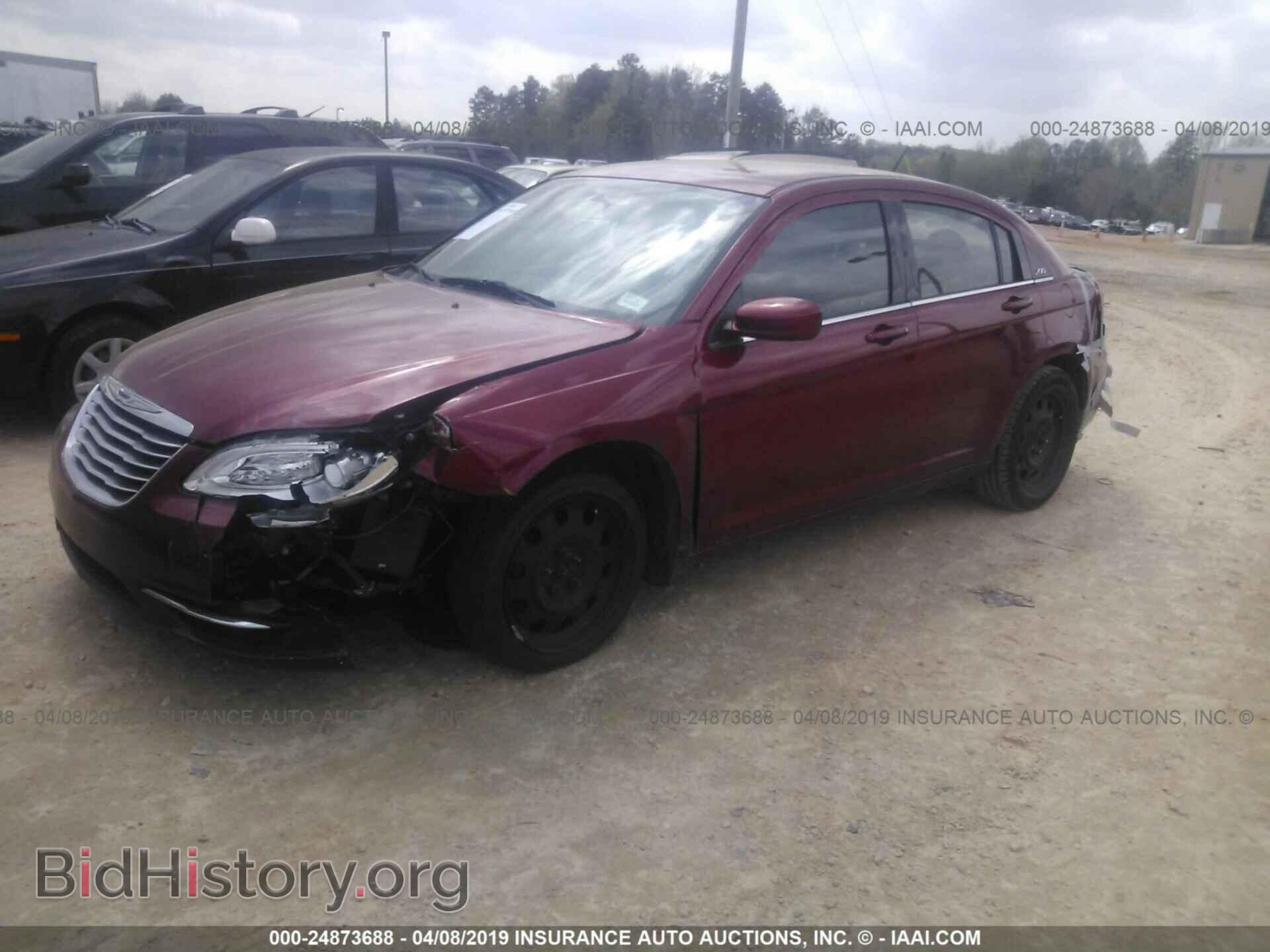 2014 CHRYSLER 200 - VIN: 1C3CCBAB9EN170517 - Фото 2