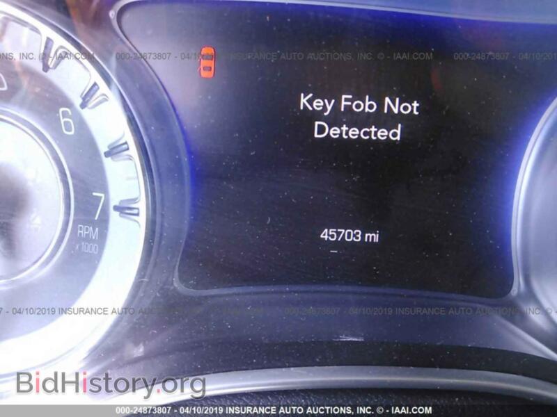 2016 Chrysler 300C (VIN 2C3CCAEG4GH277874) — photo 7 of 10