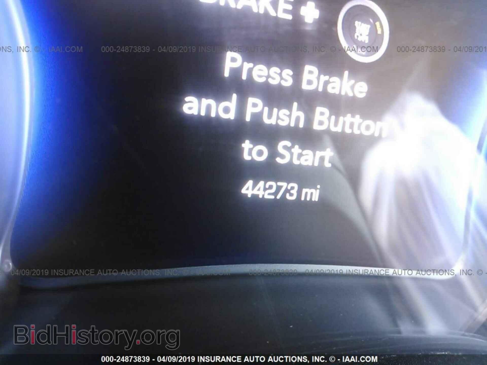 2016 CHRYSLER 300 - VIN: 2C3CCAAG3GH243270 - Фото 7