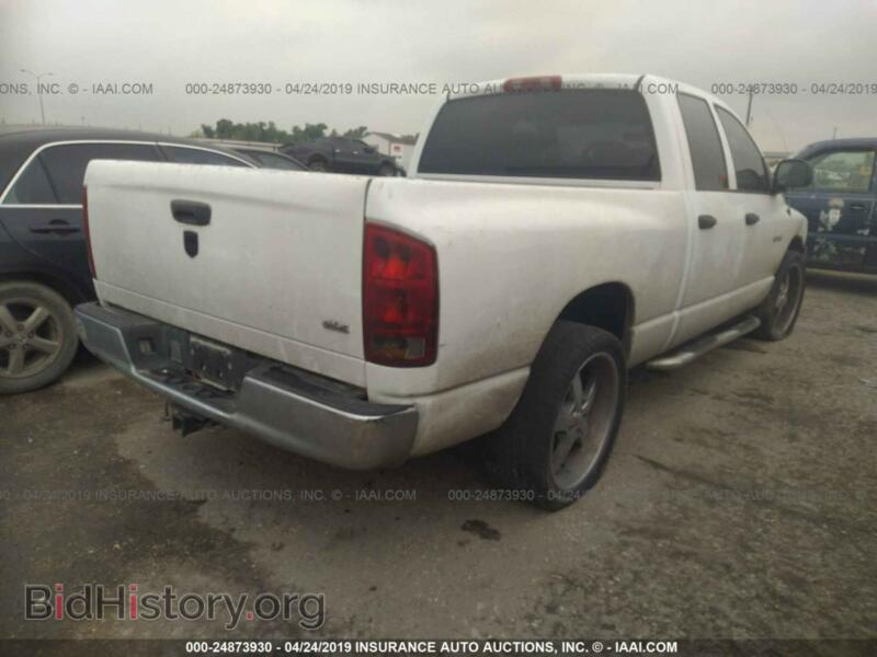 2005 Dodge RAM 1500 (VIN 1D7HA18NX5S295941) — фото 4 из 10