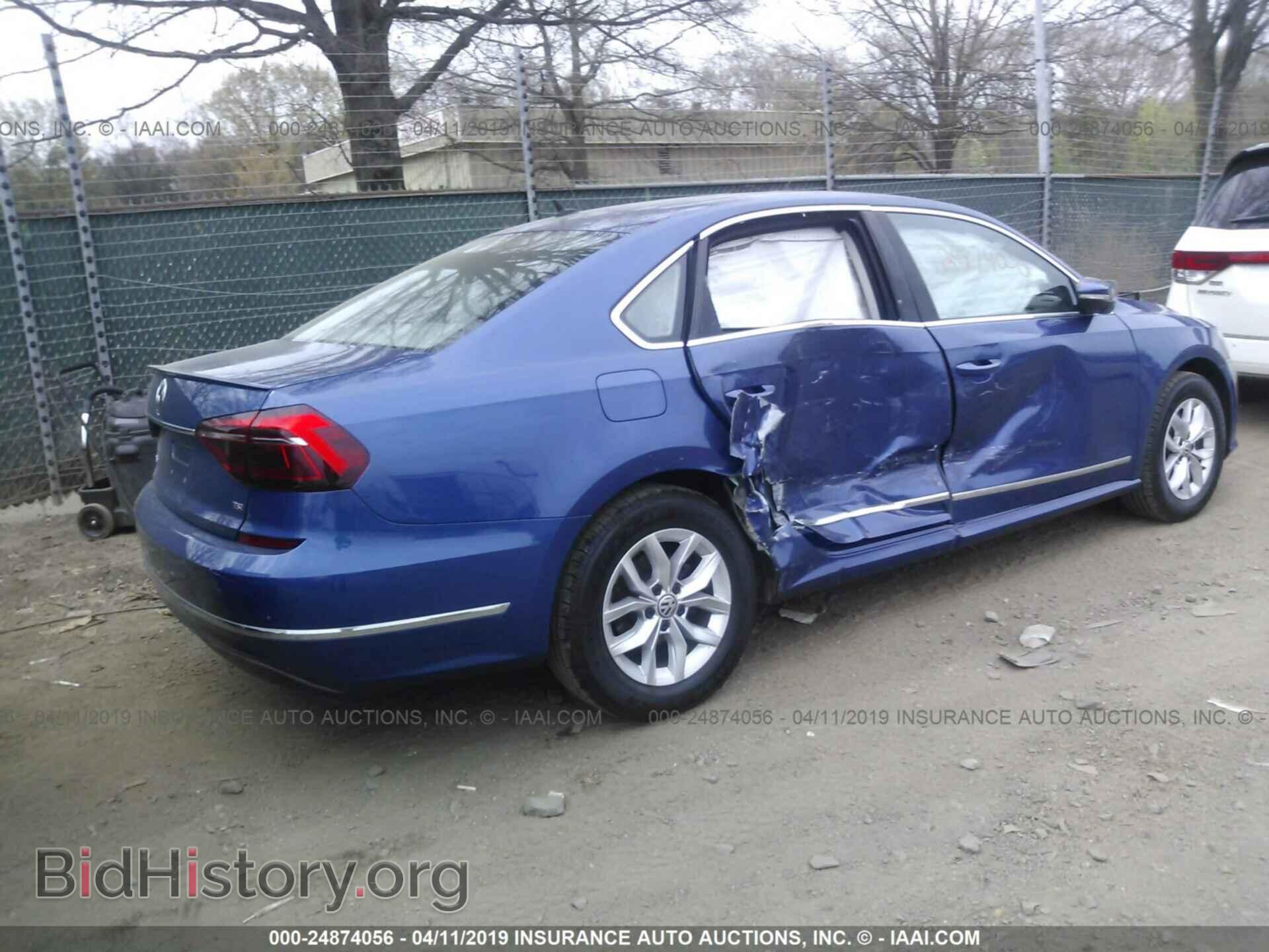 2017 VOLKSWAGEN PASSAT - VIN: 1VWAT7A3XHC001404 - Фото 4