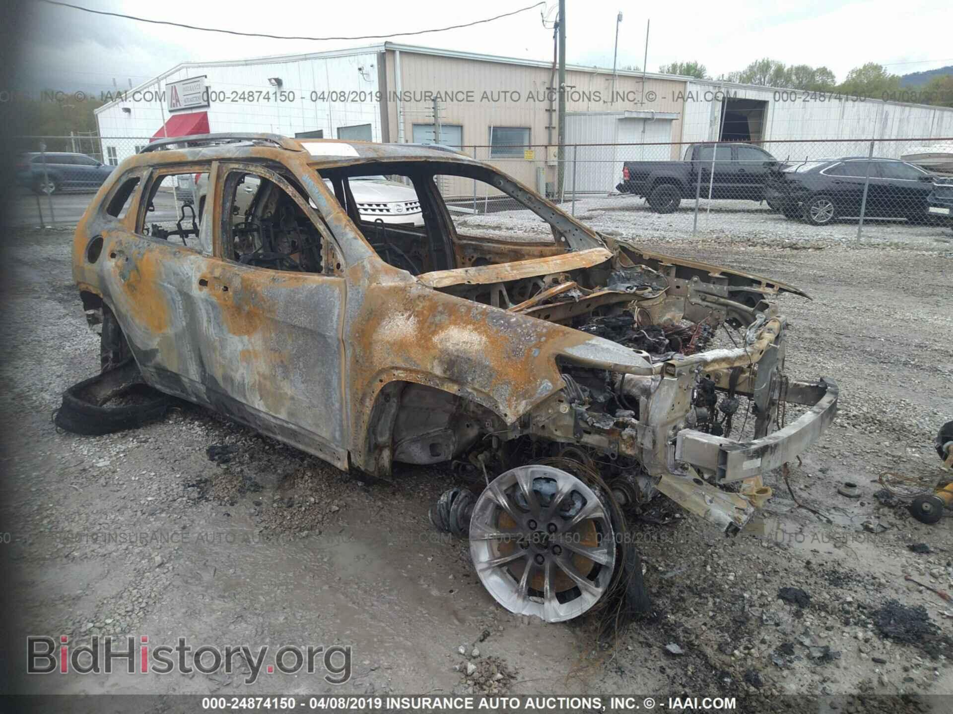 Photo 1C4PJMCB0KD211291 - JEEP CHEROKEE 2019