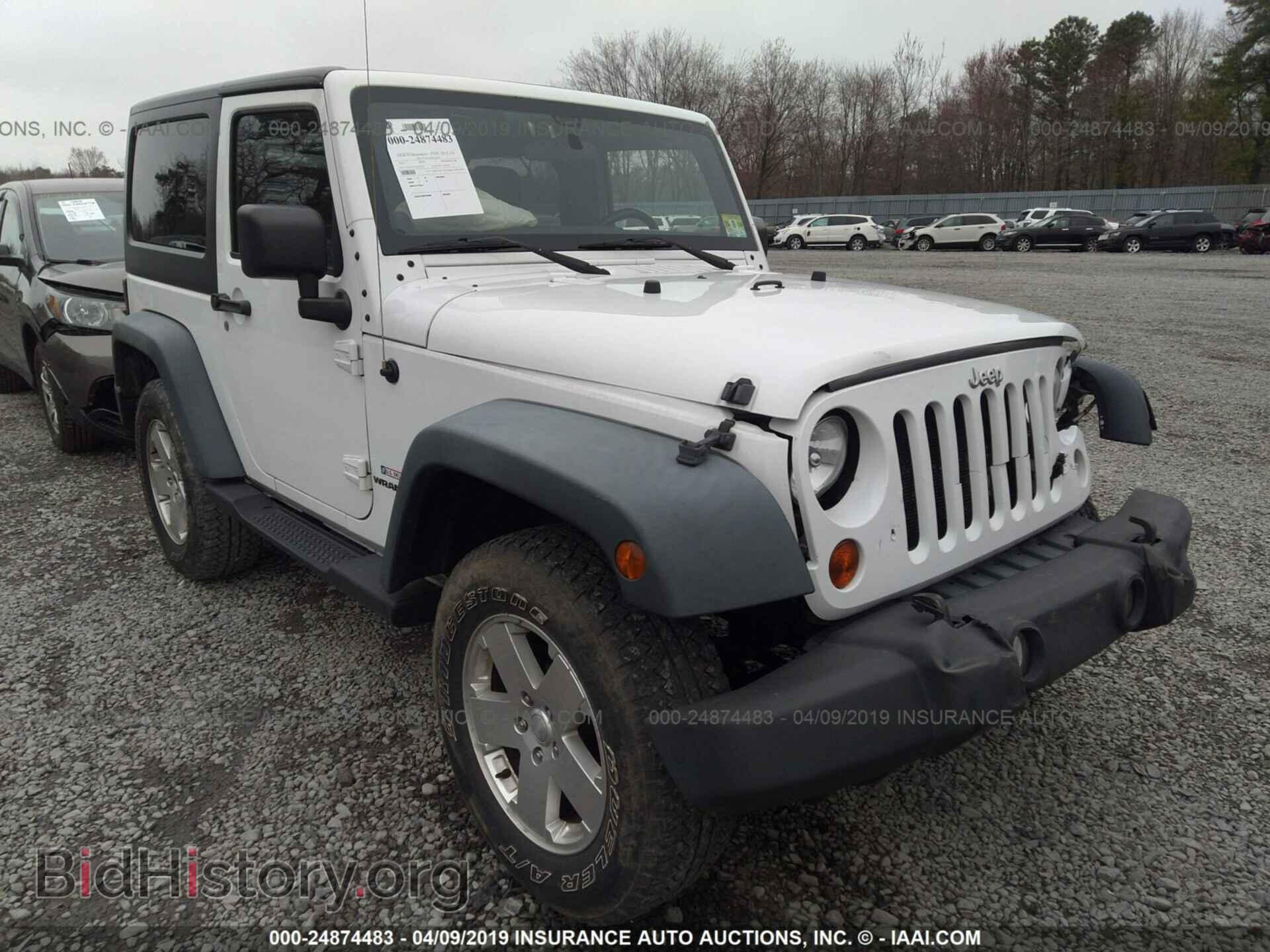 Photo 1J4GA2D15BL573952 - JEEP WRANGLER 2011