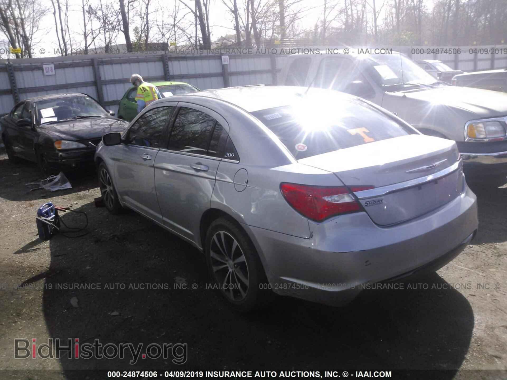 2014 CHRYSLER 200 - VIN: 1C3CCBBB3EN117889 - Фото 3