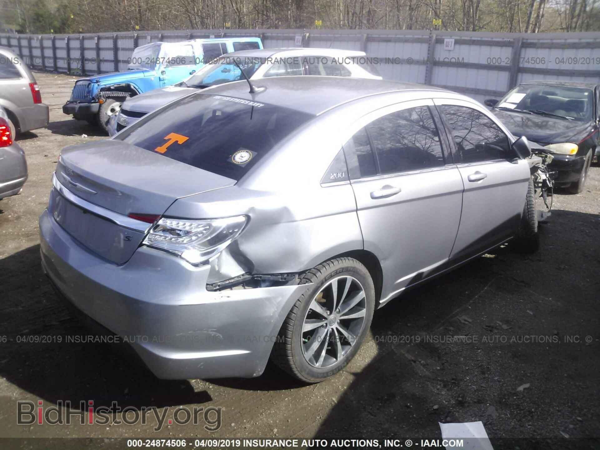 2014 CHRYSLER 200 - VIN: 1C3CCBBB3EN117889 - Фото 4