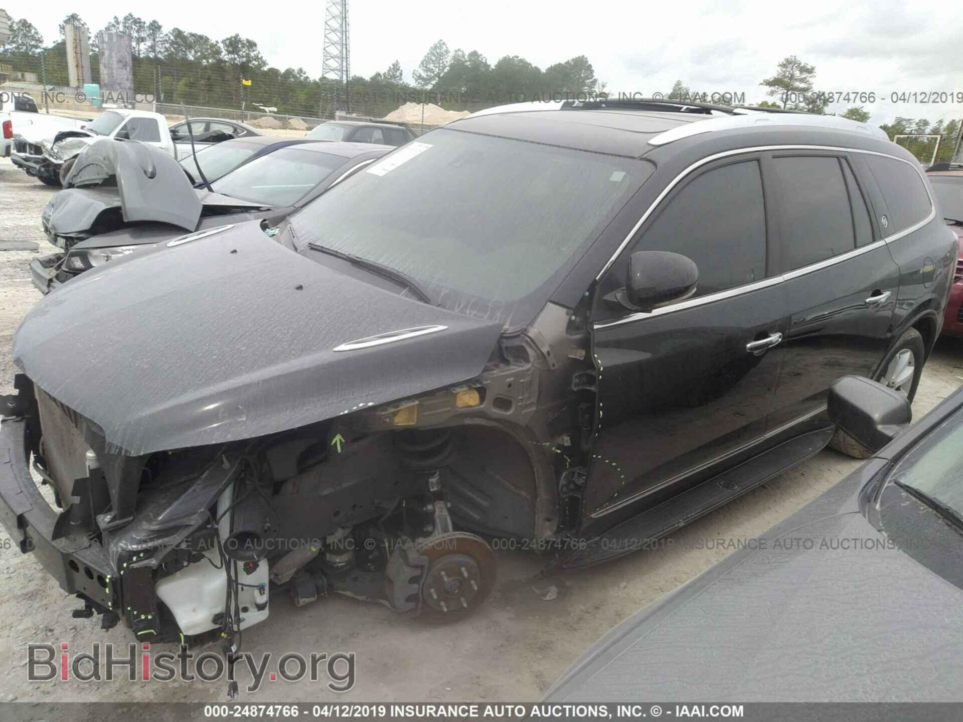 2017 BUICK ENCLAVE - VIN: 5GAKRCKD7HJ330449 - Photo 2