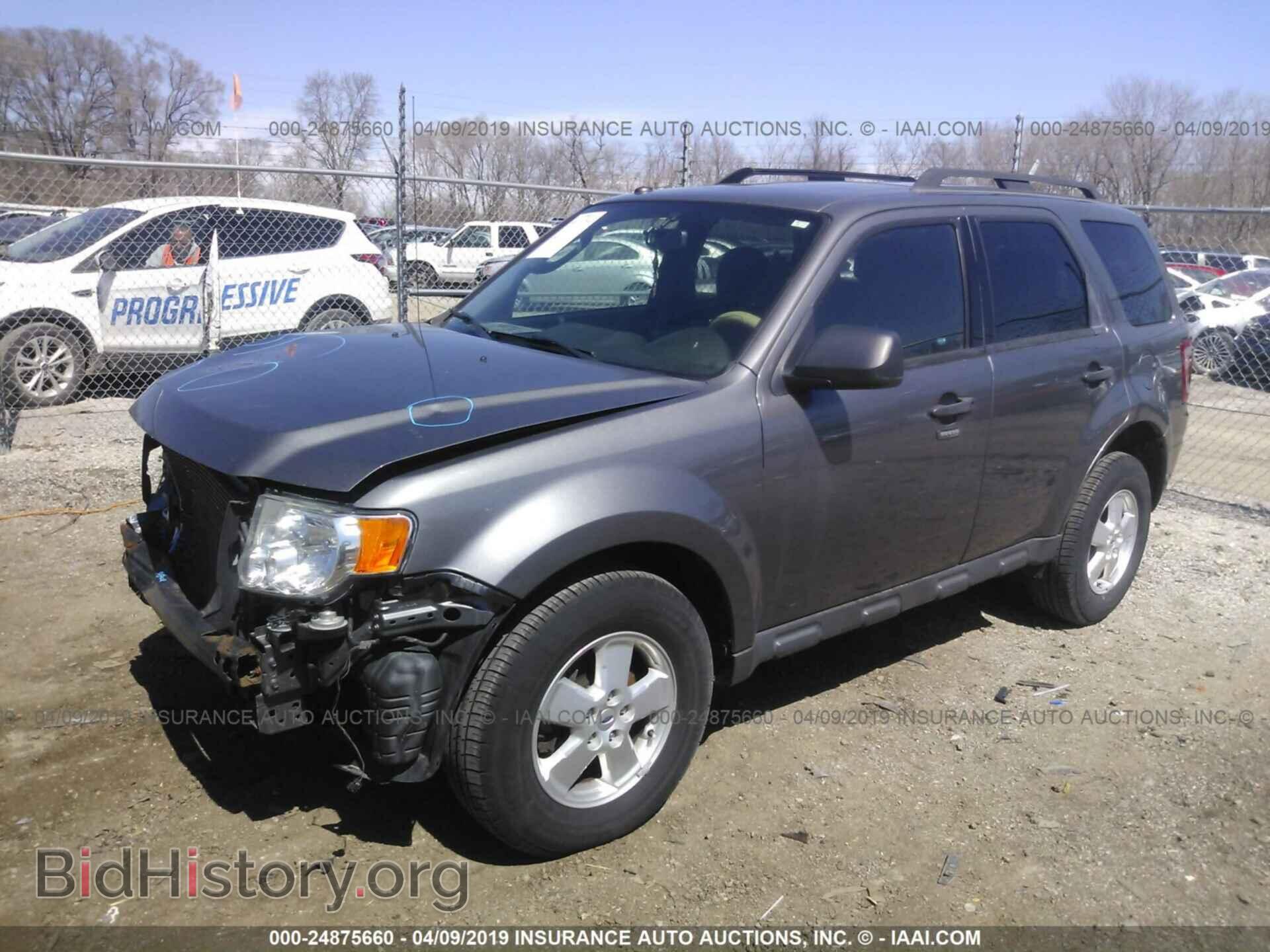 2011 FORD ESCAPE - VIN: 1FMCU0D78BKA31895 - Фото 2