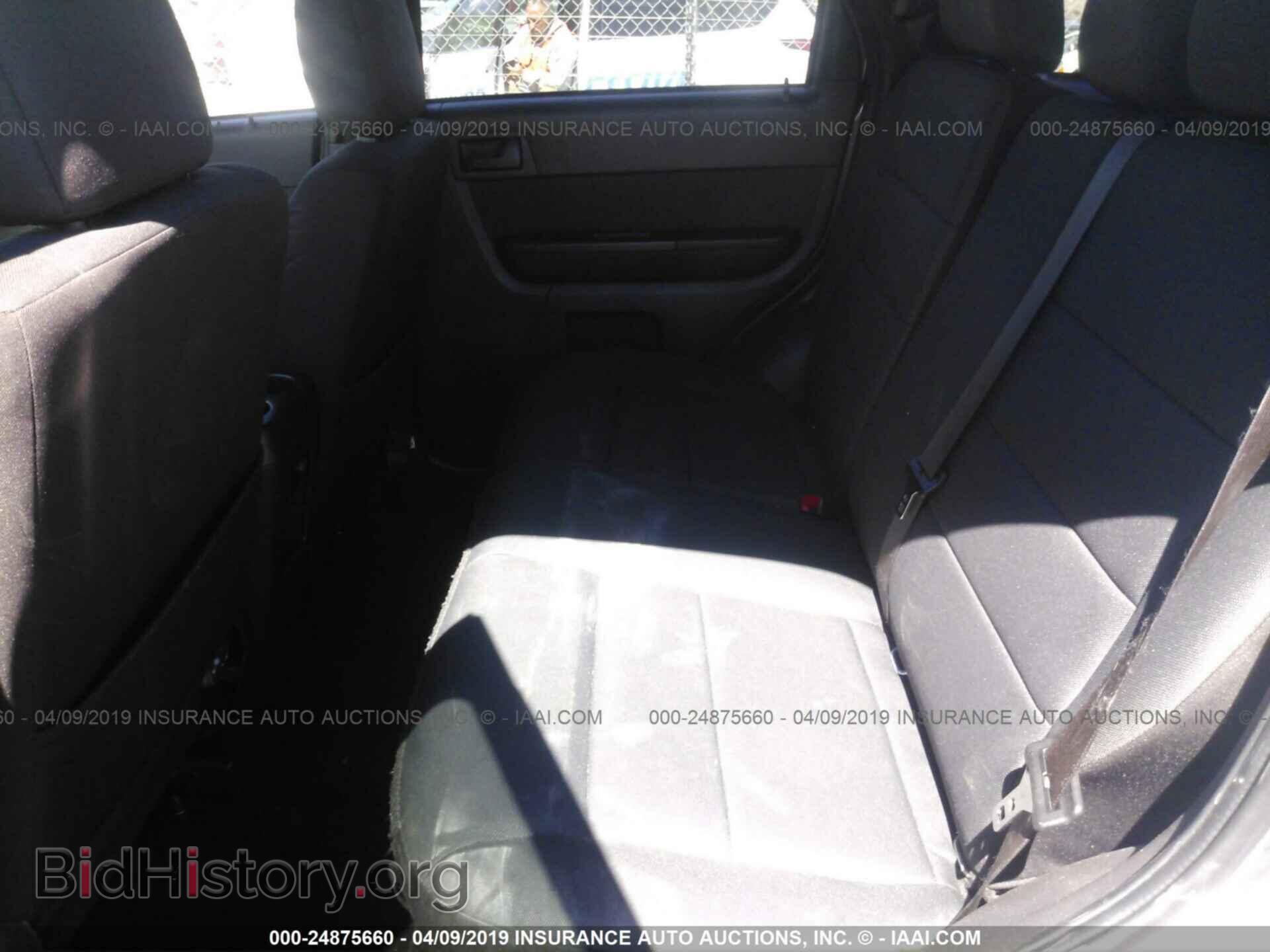 2011 FORD ESCAPE - VIN: 1FMCU0D78BKA31895 - Фото 8