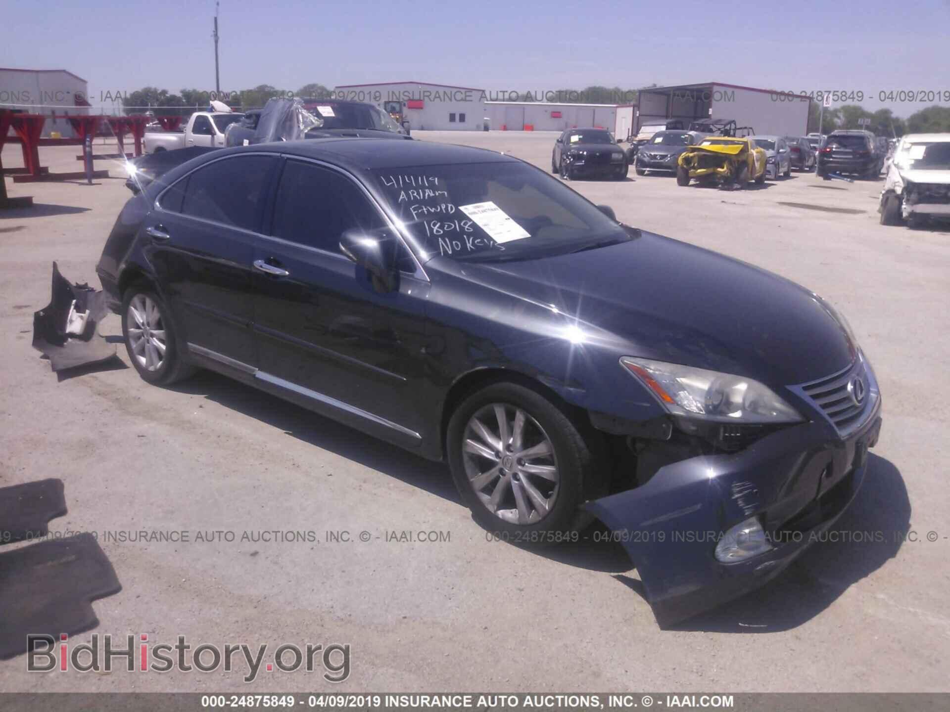 Photo JTHBK1EG1B2430821 - LEXUS ES 2011