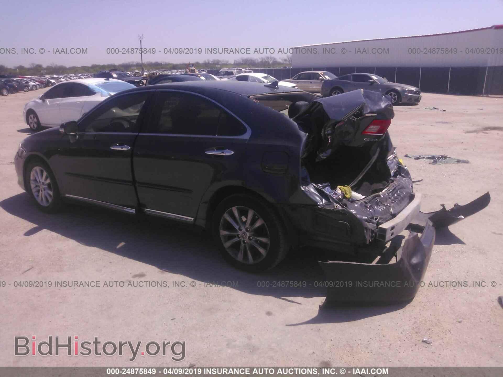 2011 LEXUS ES - VIN: JTHBK1EG1B2430821 - Photo 3