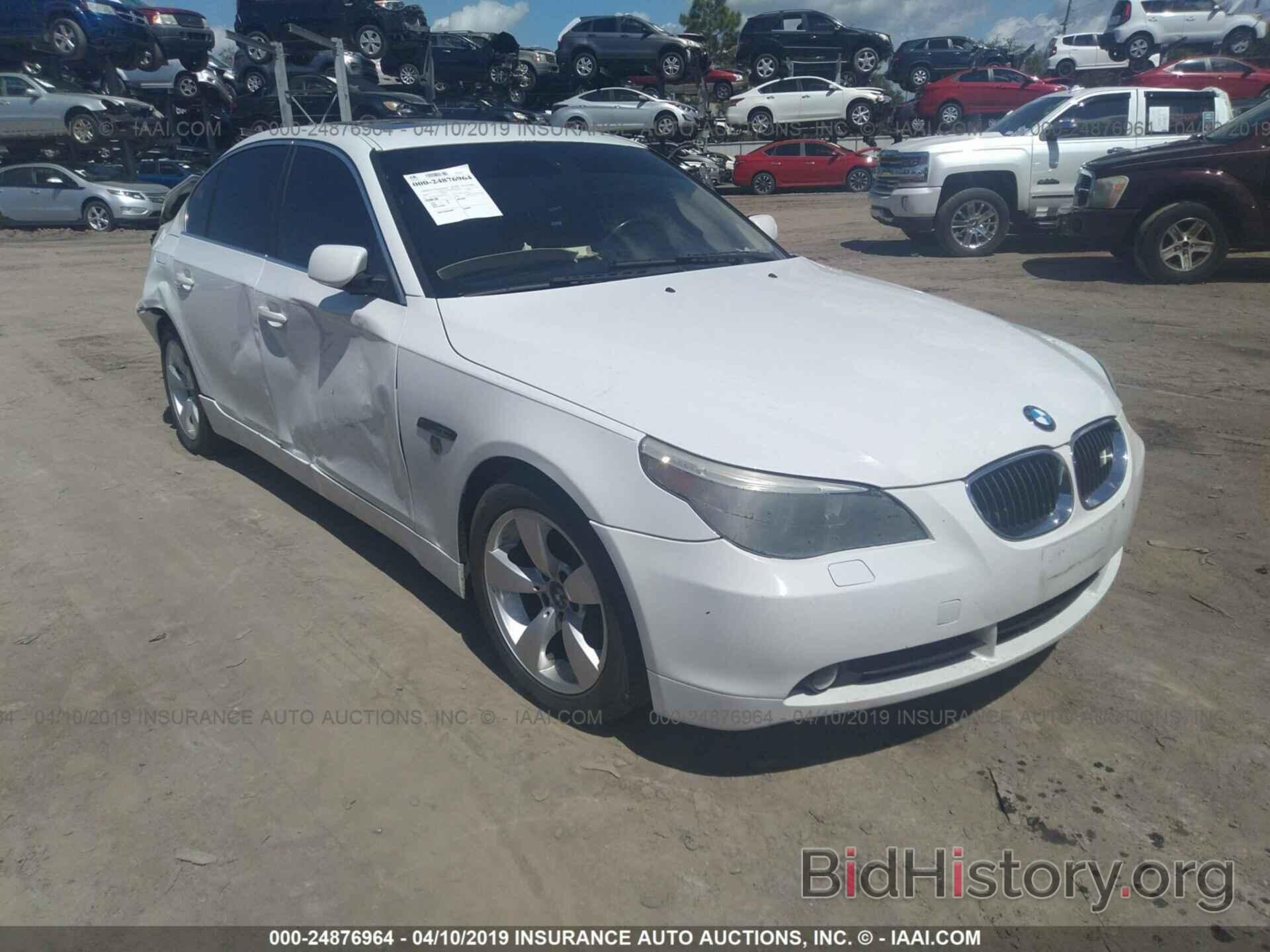 Photo WBANE73596CM42822 - BMW 530 2006