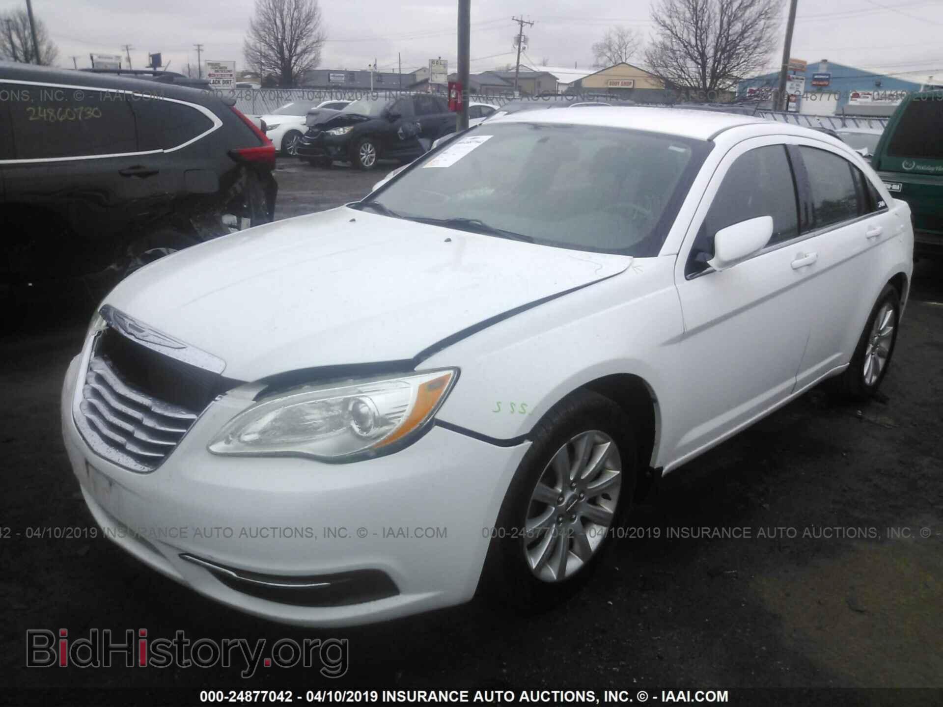 2011 CHRYSLER 200 - VIN: 1C3BC1FB6BN547640 - Photo 2