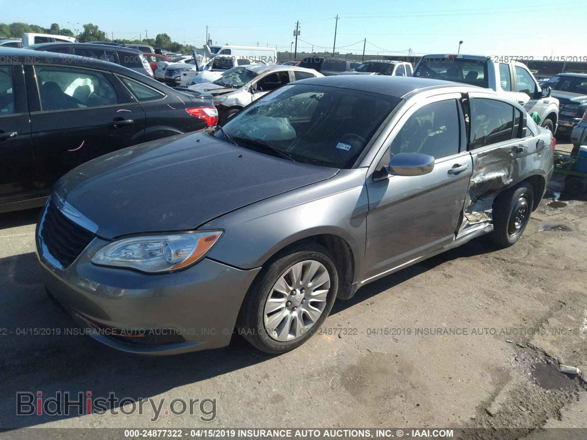 2012 CHRYSLER 200 - VIN: 1C3CCBAB5CN104253 - Фото 2