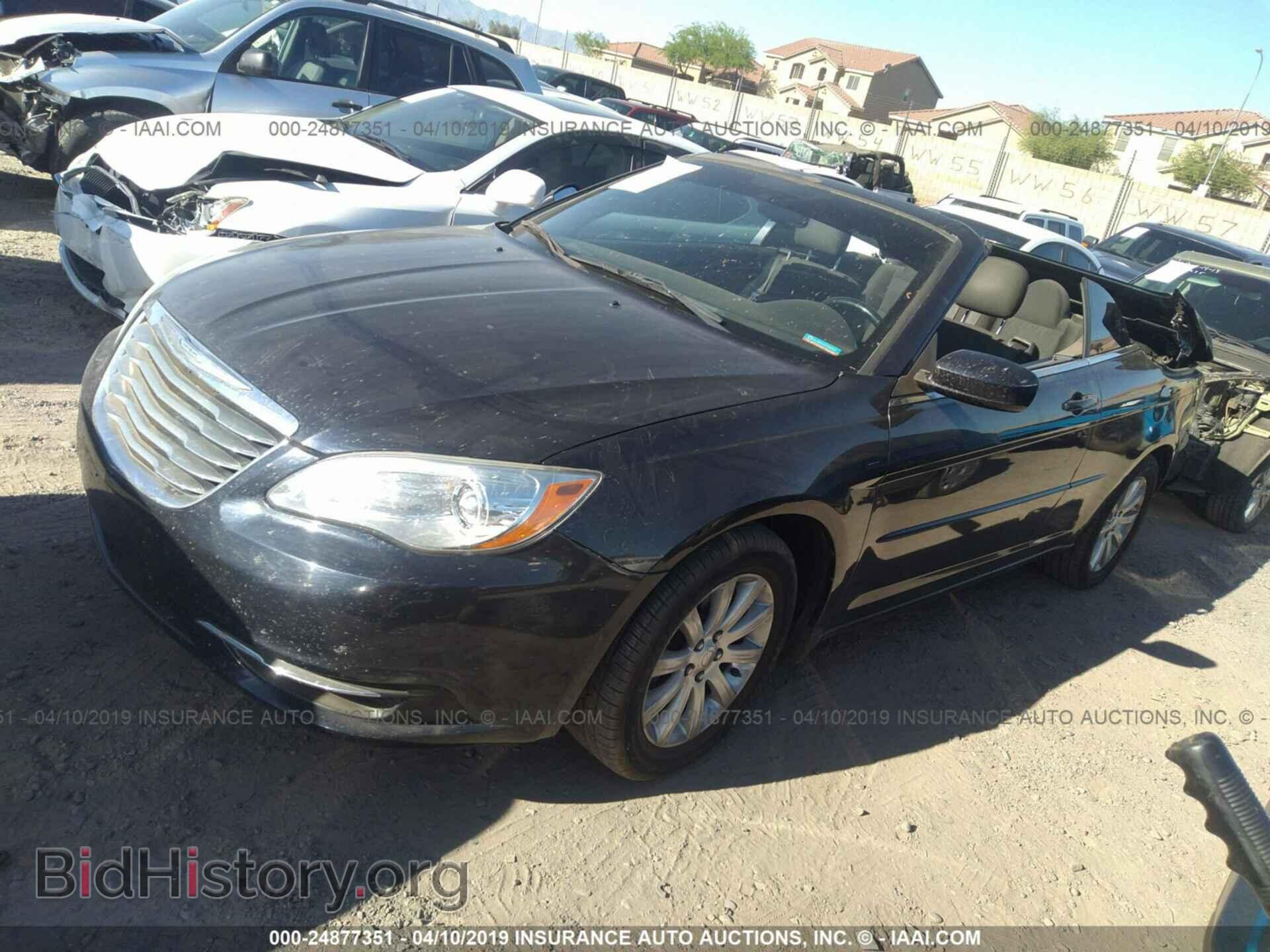 2011 CHRYSLER 200 - VIN: 1C3BC2EG9BN537672 - Фото 2