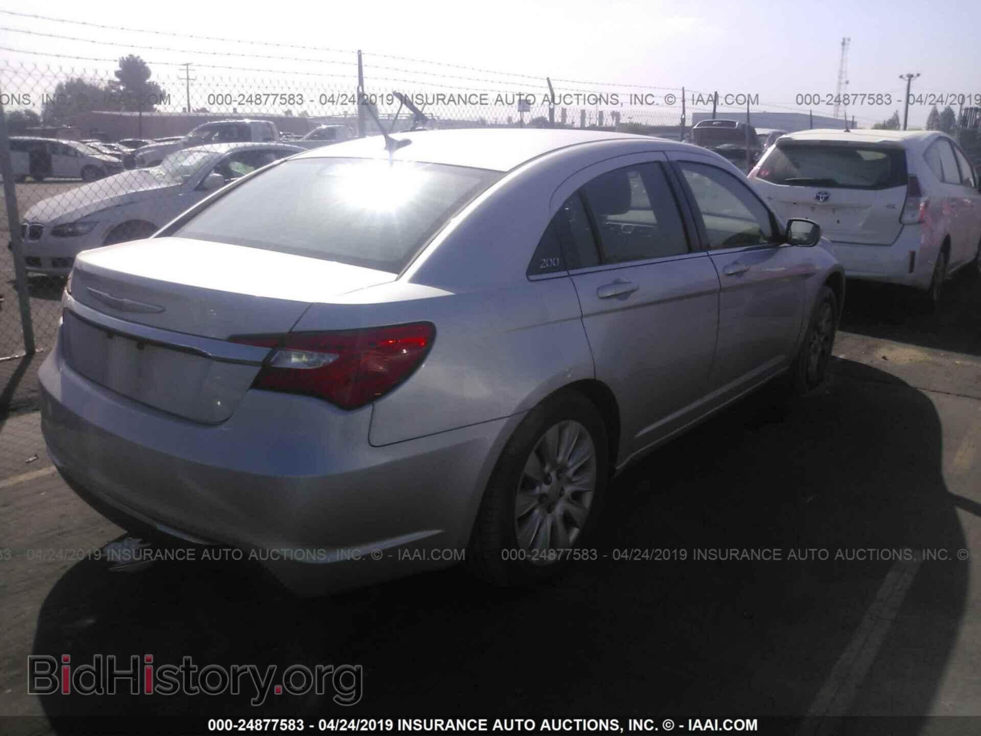 2012 CHRYSLER 200 - VIN: 1C3CCBAB0CN272169 - Фото 4
