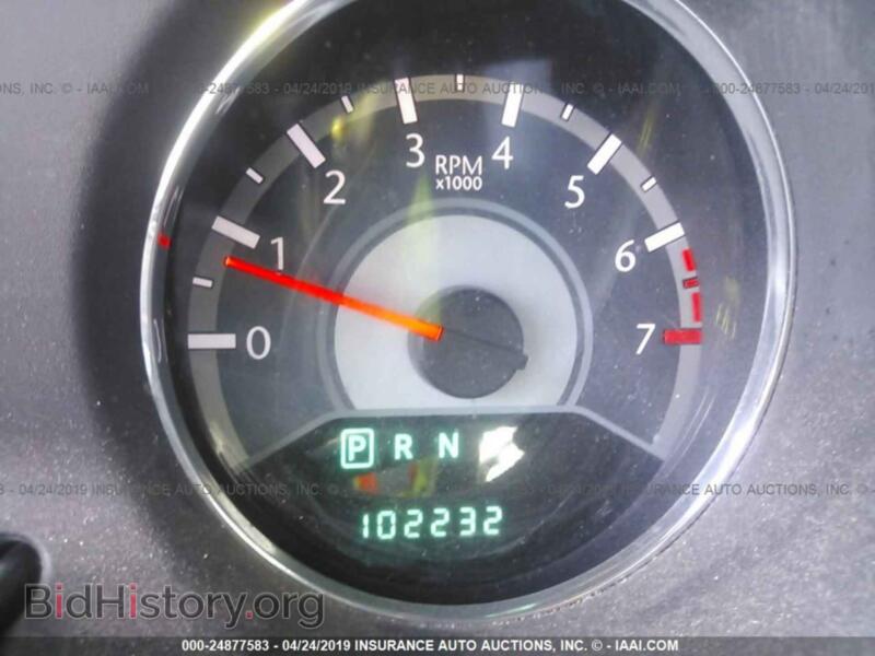 2012 Chrysler 200 (VIN 1C3CCBAB0CN272169) — photo 7 of 10