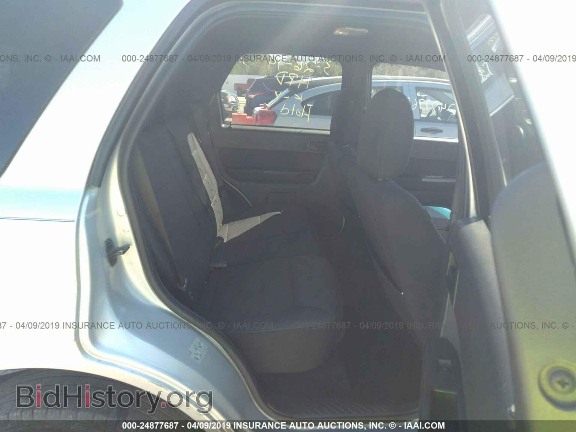 2011 FORD ESCAPE - VIN: 1FMCU9D75BKB90488 - Photo 8