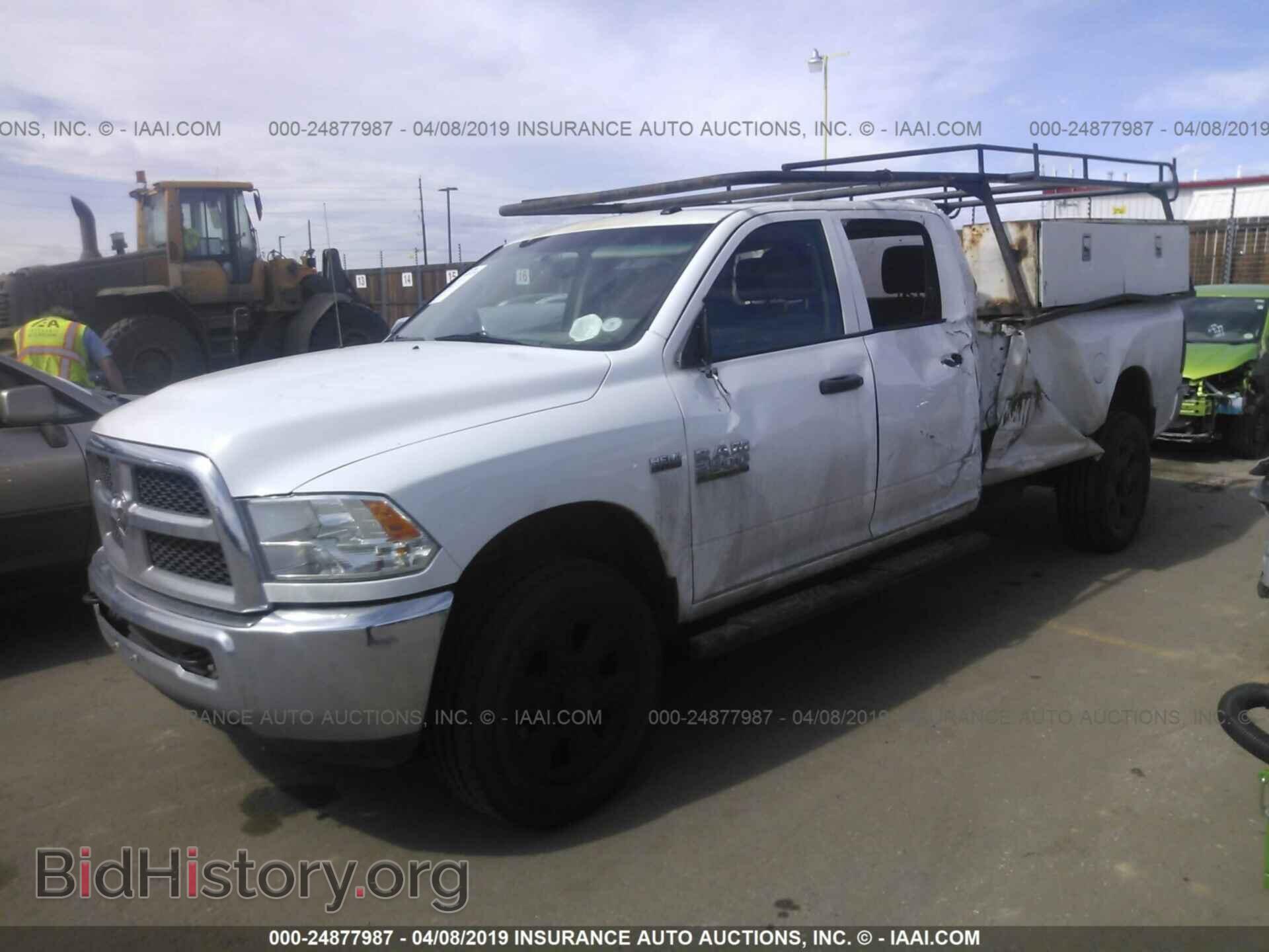 2014 RAM 2500 - VIN: 3C6TR5HT7EG110570 - Photo 2