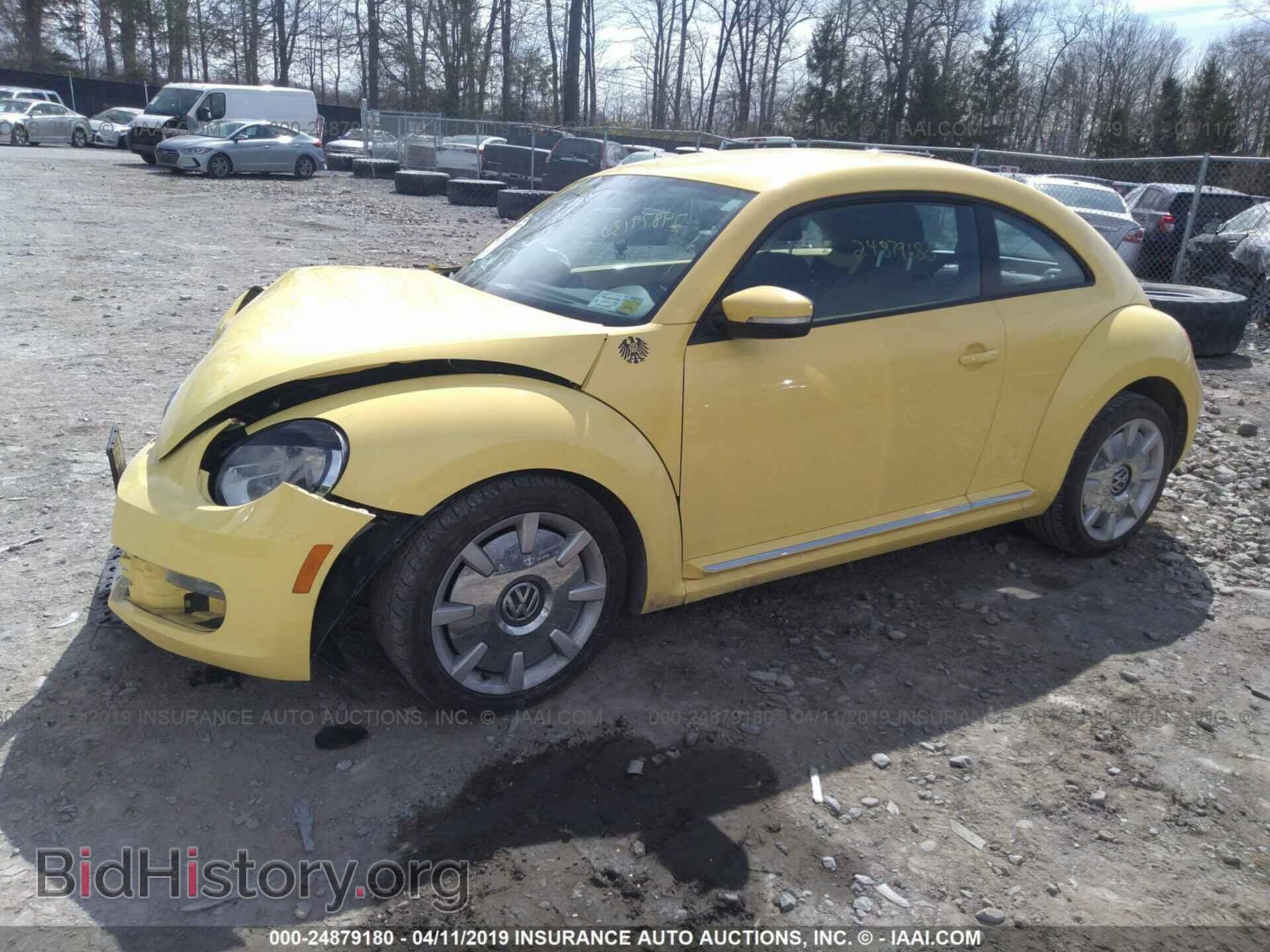 2012 VOLKSWAGEN BEETLE - VIN: 3VWJP7AT9CM603738 - Фото 2