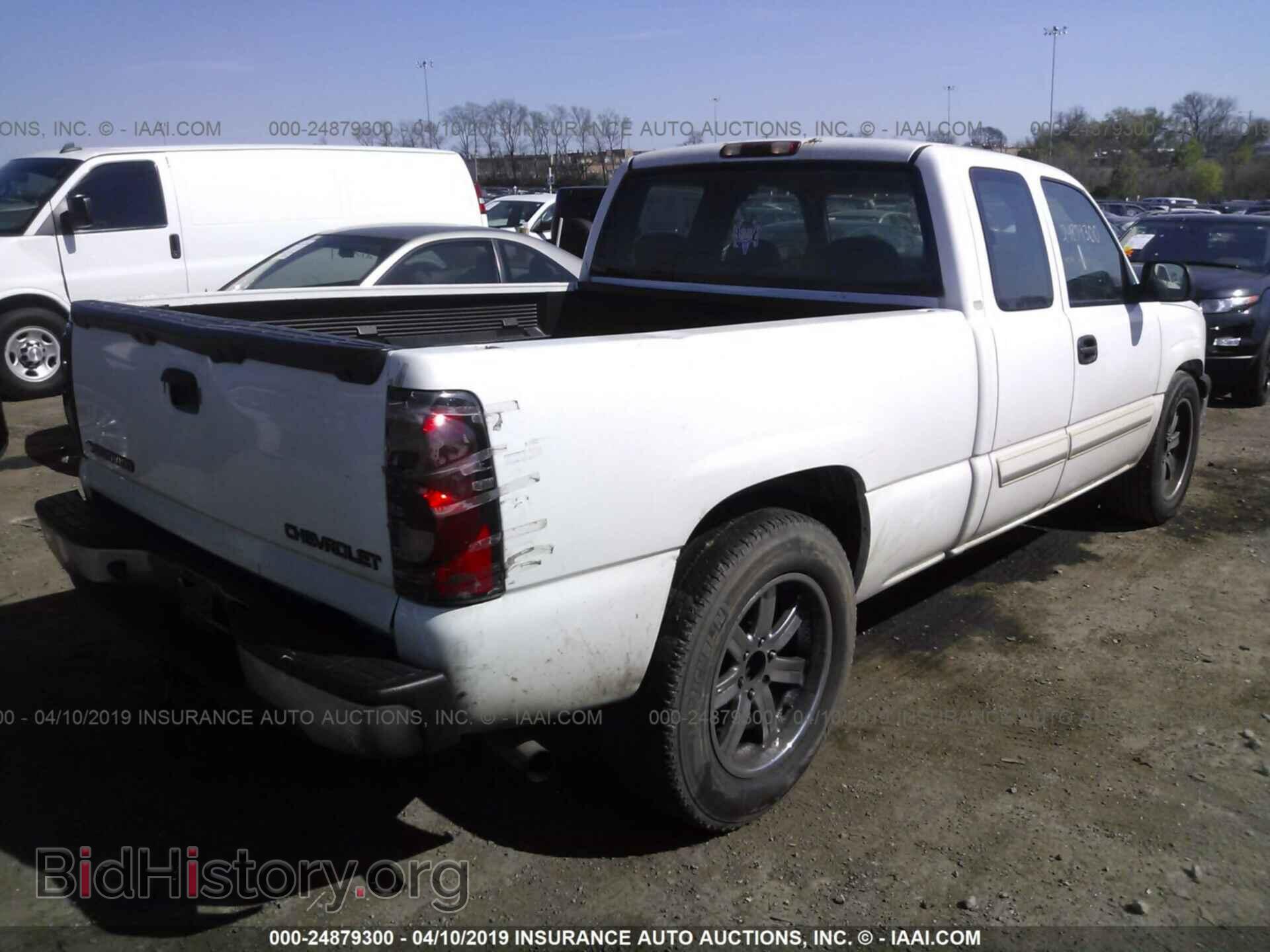 2005 CHEVROLET SILVERADO - VIN: 1GCEC19V55Z305949 - Фото 4