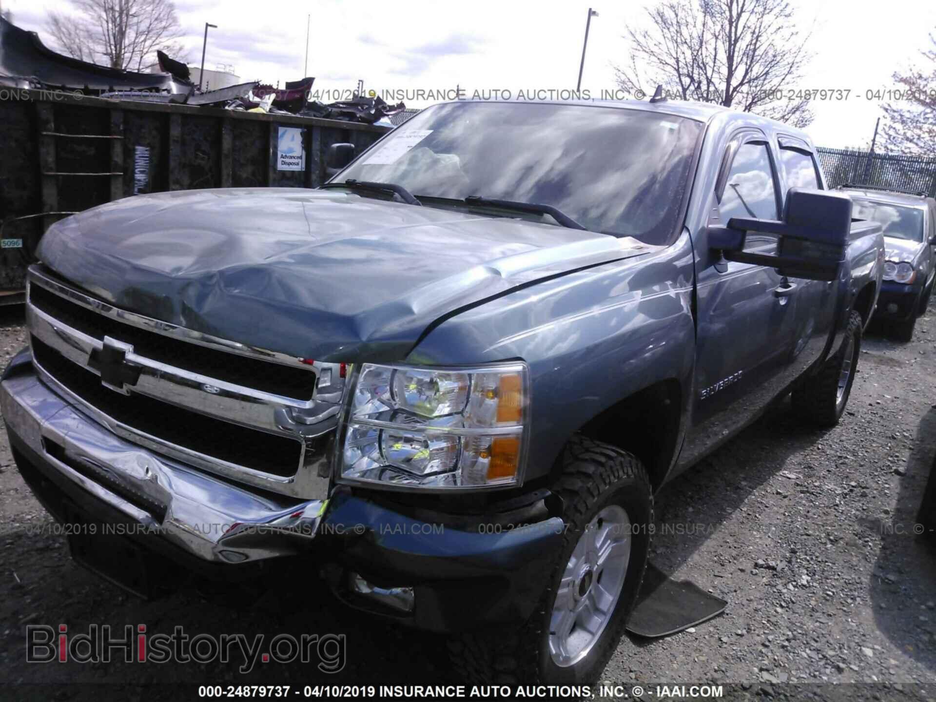 2011 CHEVROLET SILVERADO - VIN: 3GCPKSE34BG199219 - Фото 2