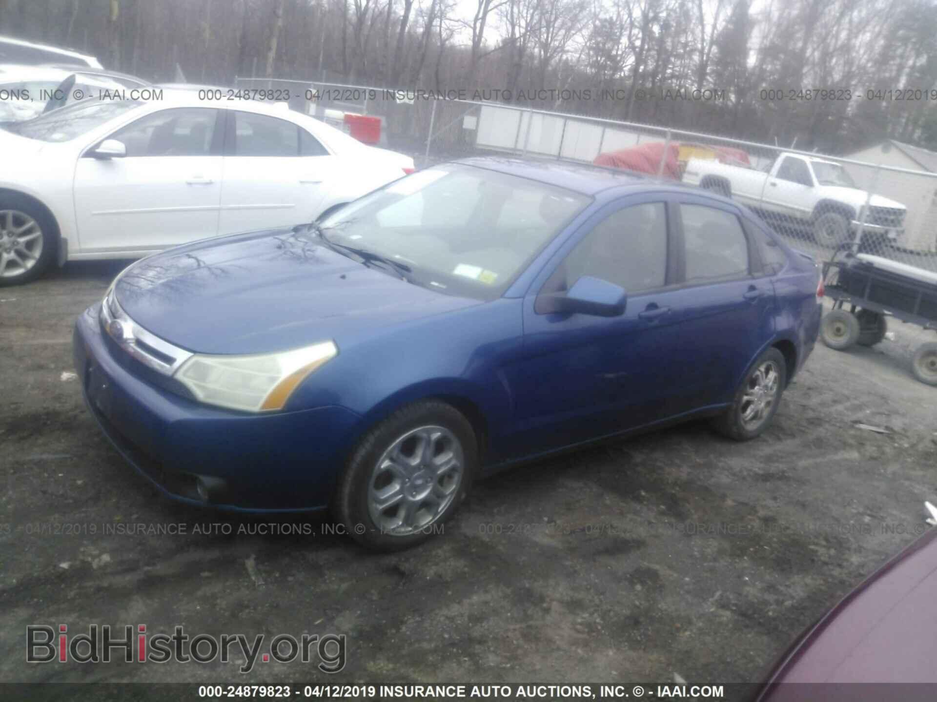 2009 FORD FOCUS - VIN: 1FAHP36N09W242841 - Photo 2