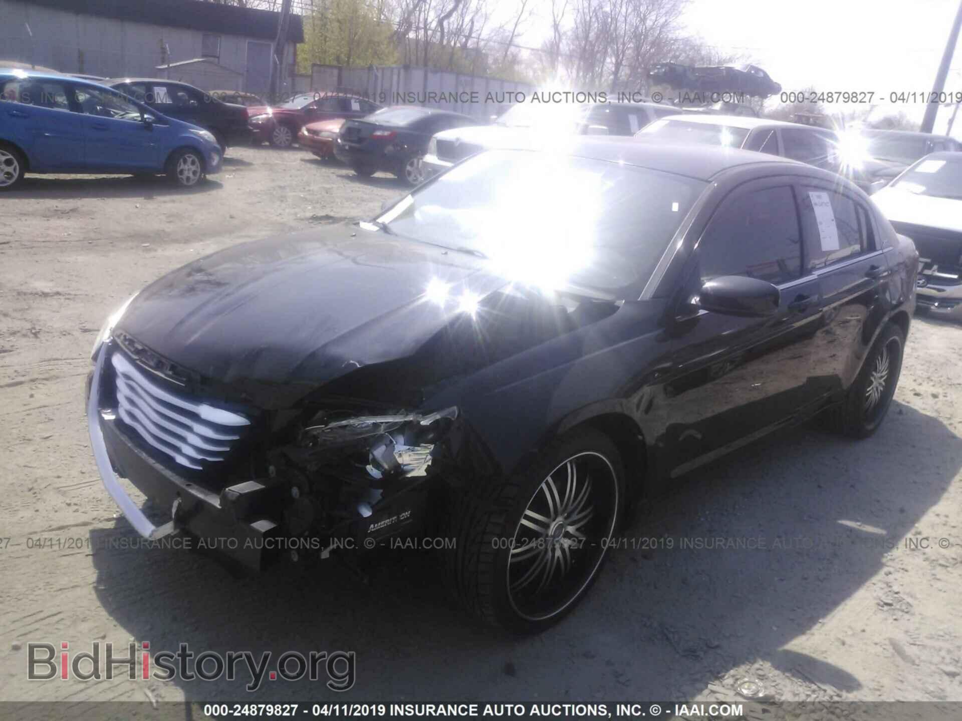 2013 CHRYSLER 200 - VIN: 1C3CCBAGXDN721970 - Фото 2