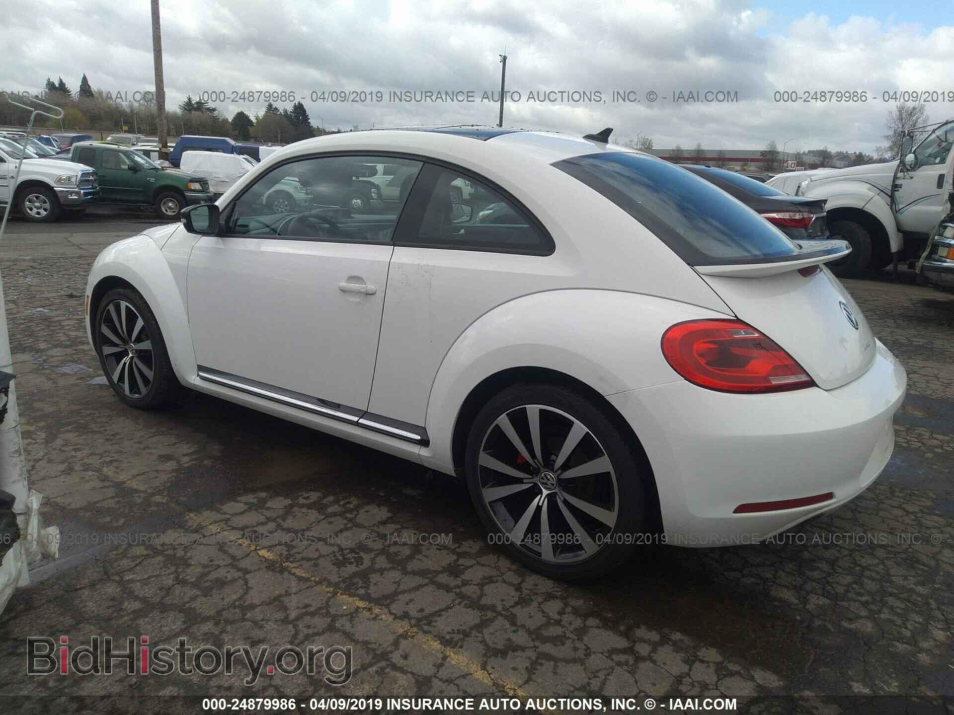 2013 VOLKSWAGEN BEETLE - VIN: 3VWVA7AT1DM662190 - Фото 3