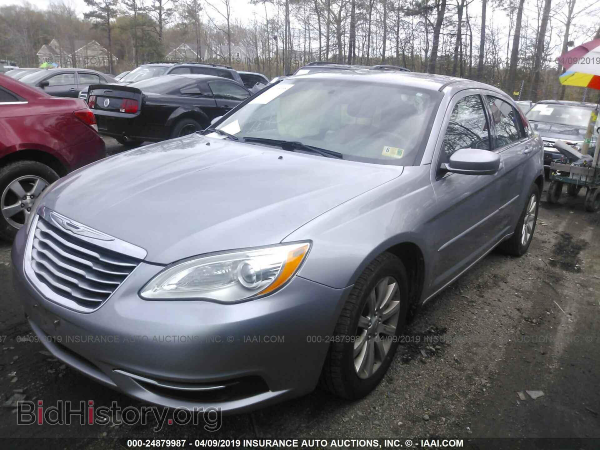 2013 CHRYSLER 200 - VIN: 1C3CCBBB9DN603900 - Фото 2