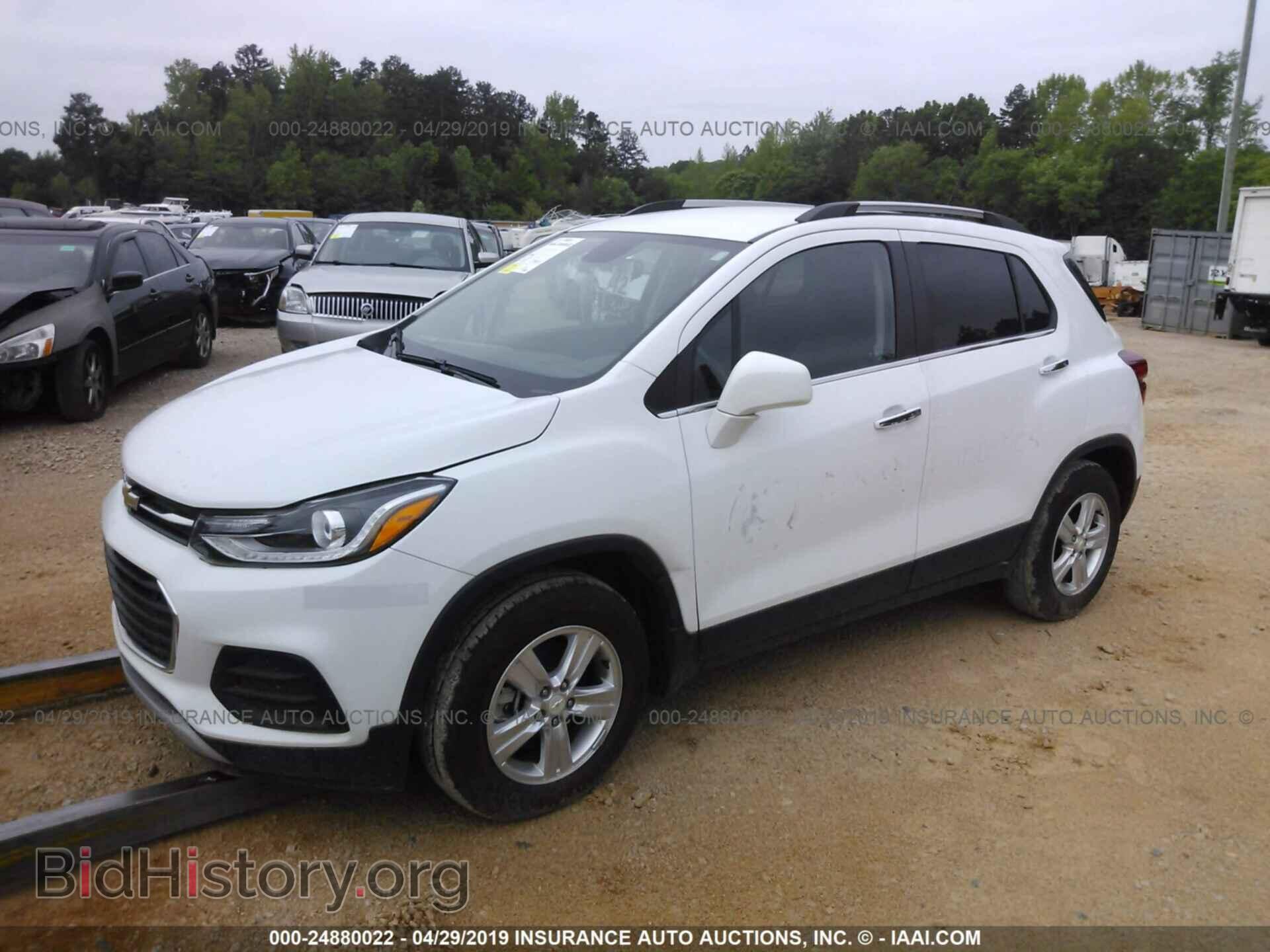2017 CHEVROLET TRAX - VIN: 3GNCJLSB0HL270183 - Фото 2