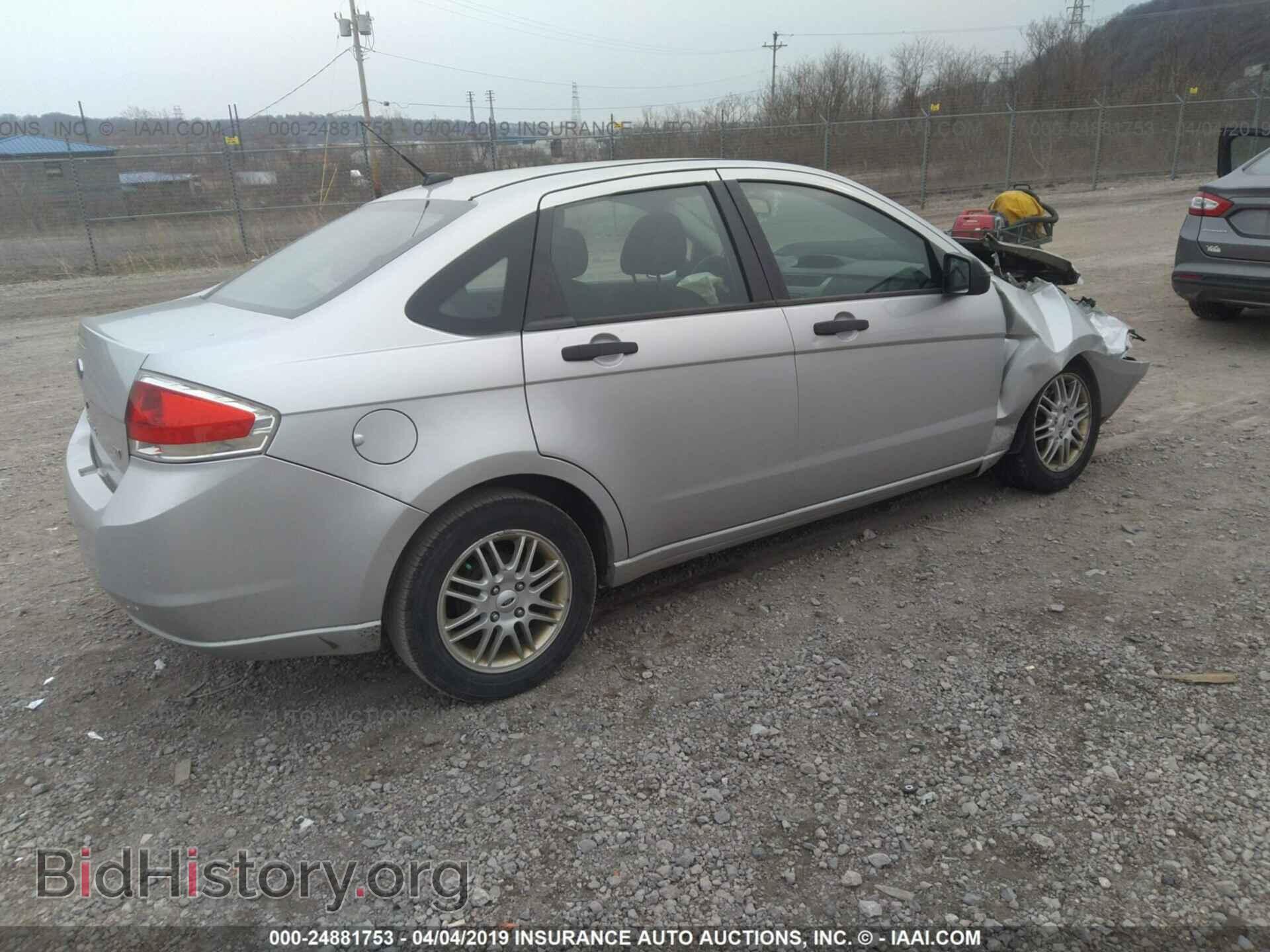 2009 FORD FOCUS - VIN: 1FAHP35N09W120529 - Фото 4