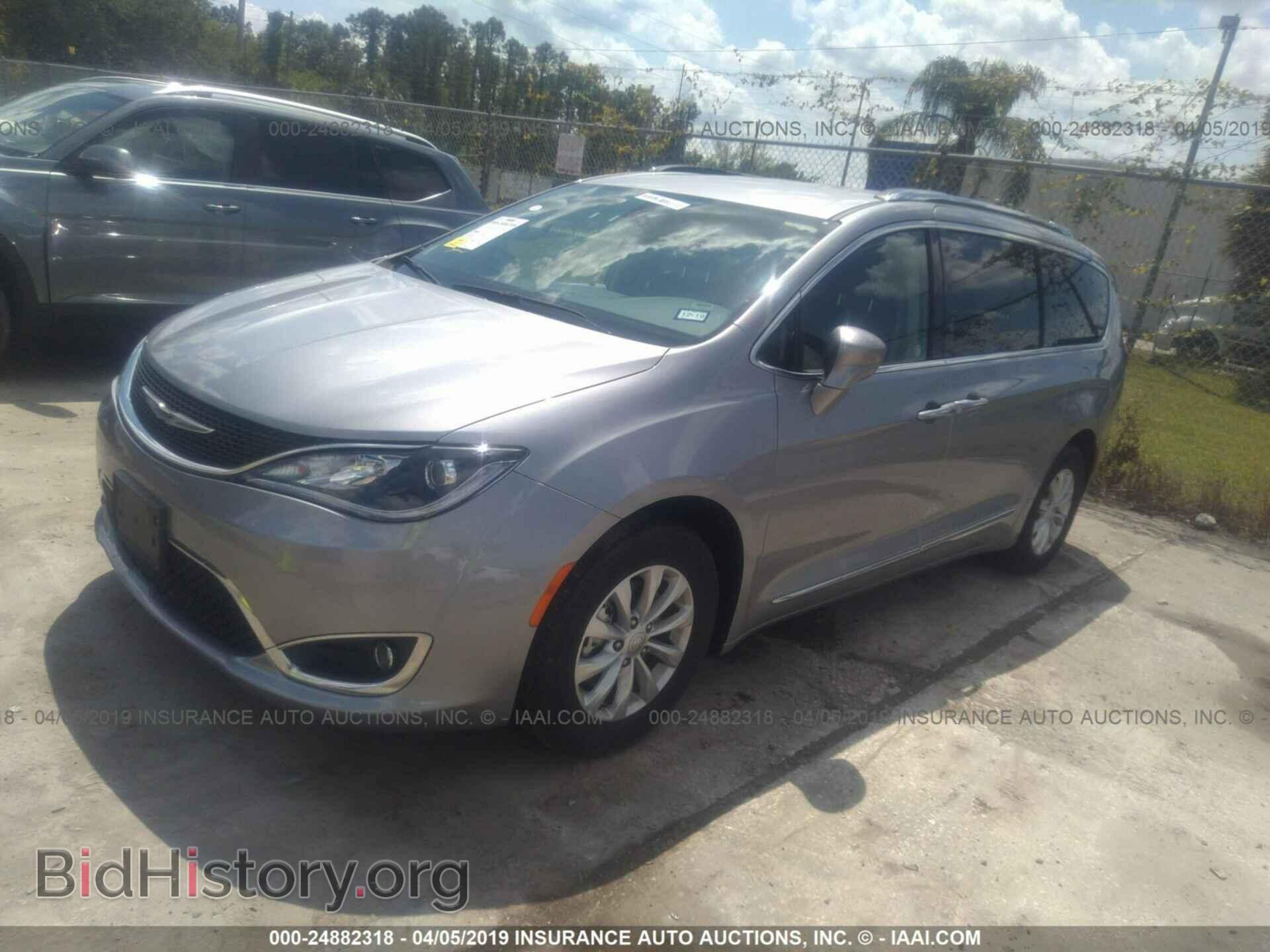 2018 CHRYSLER PACIFICA - VIN: 2C4RC1BG6JR186049 - Фото 2