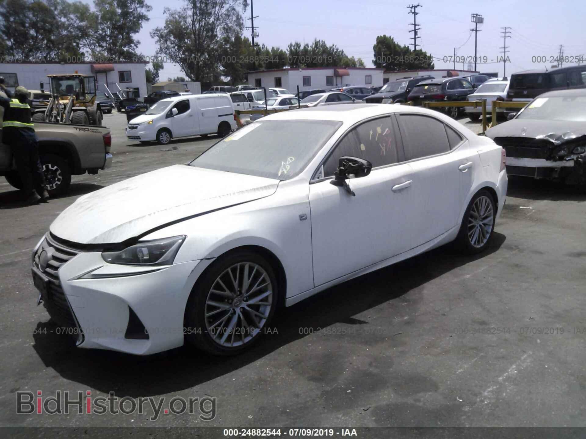 2017 LEXUS IS - VIN: JTHBA1D20H5051809 - Photo 2