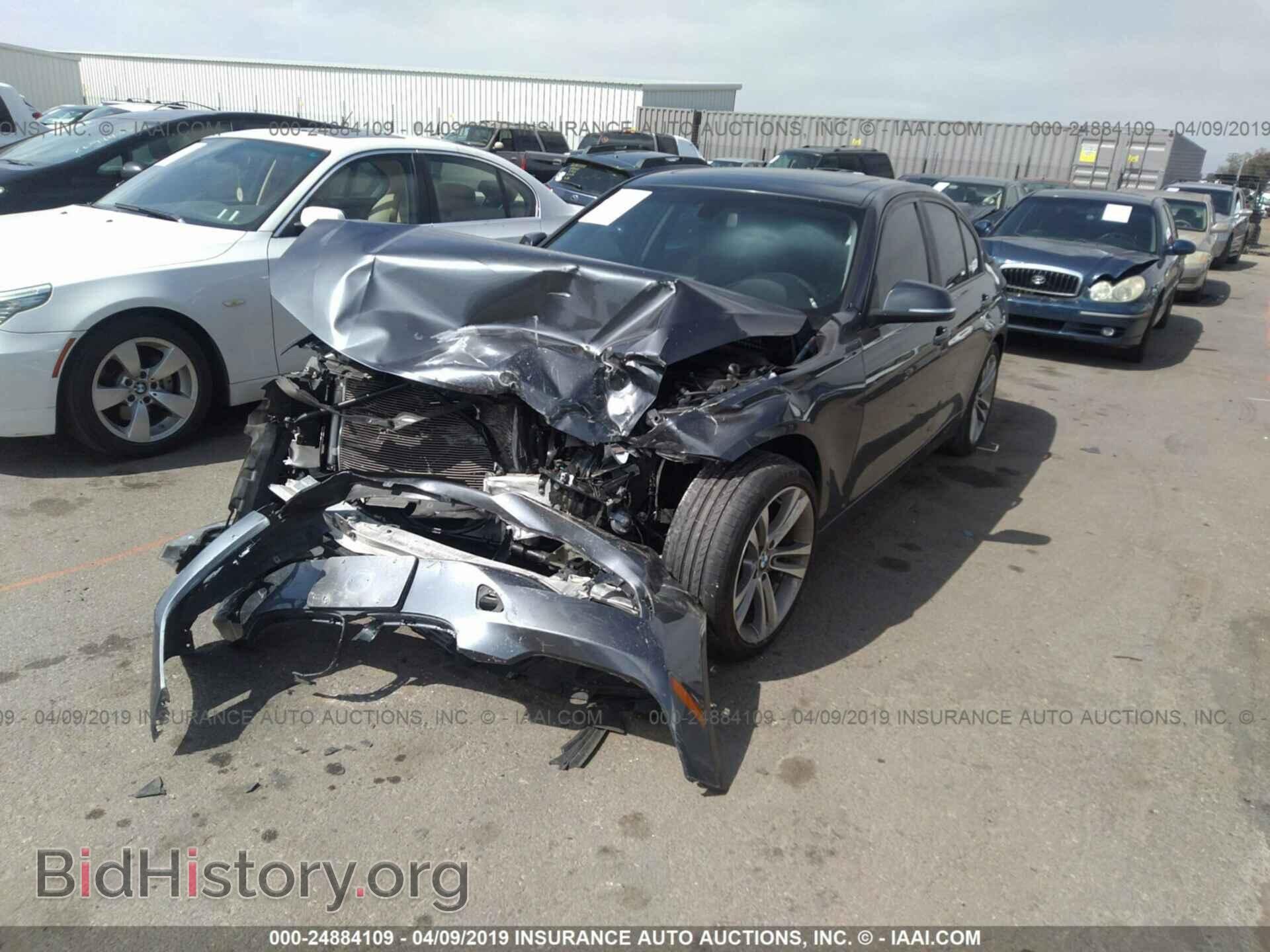 2013 BMW 320 - VIN: WBA3B1C51DK130526 - Photo 2