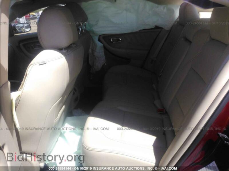 2018 Ford TAURUS (VIN 1FAHP2F89JG129814) — photo 8 of 17