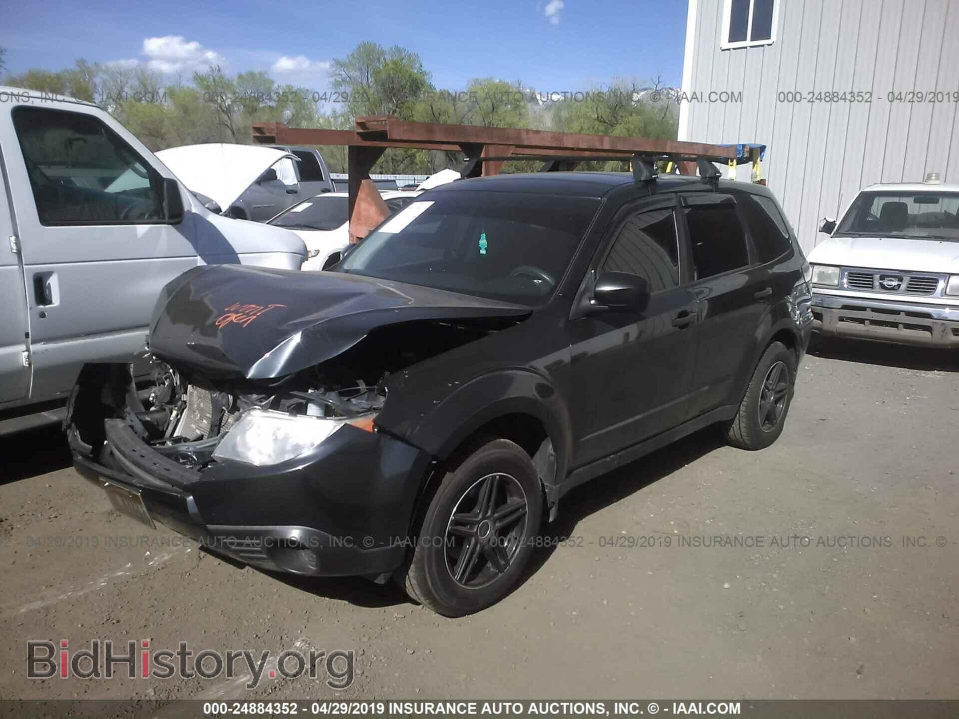 2013 SUBARU FORESTER - VIN: JF2SHBAC2DH436640 - Фото 2
