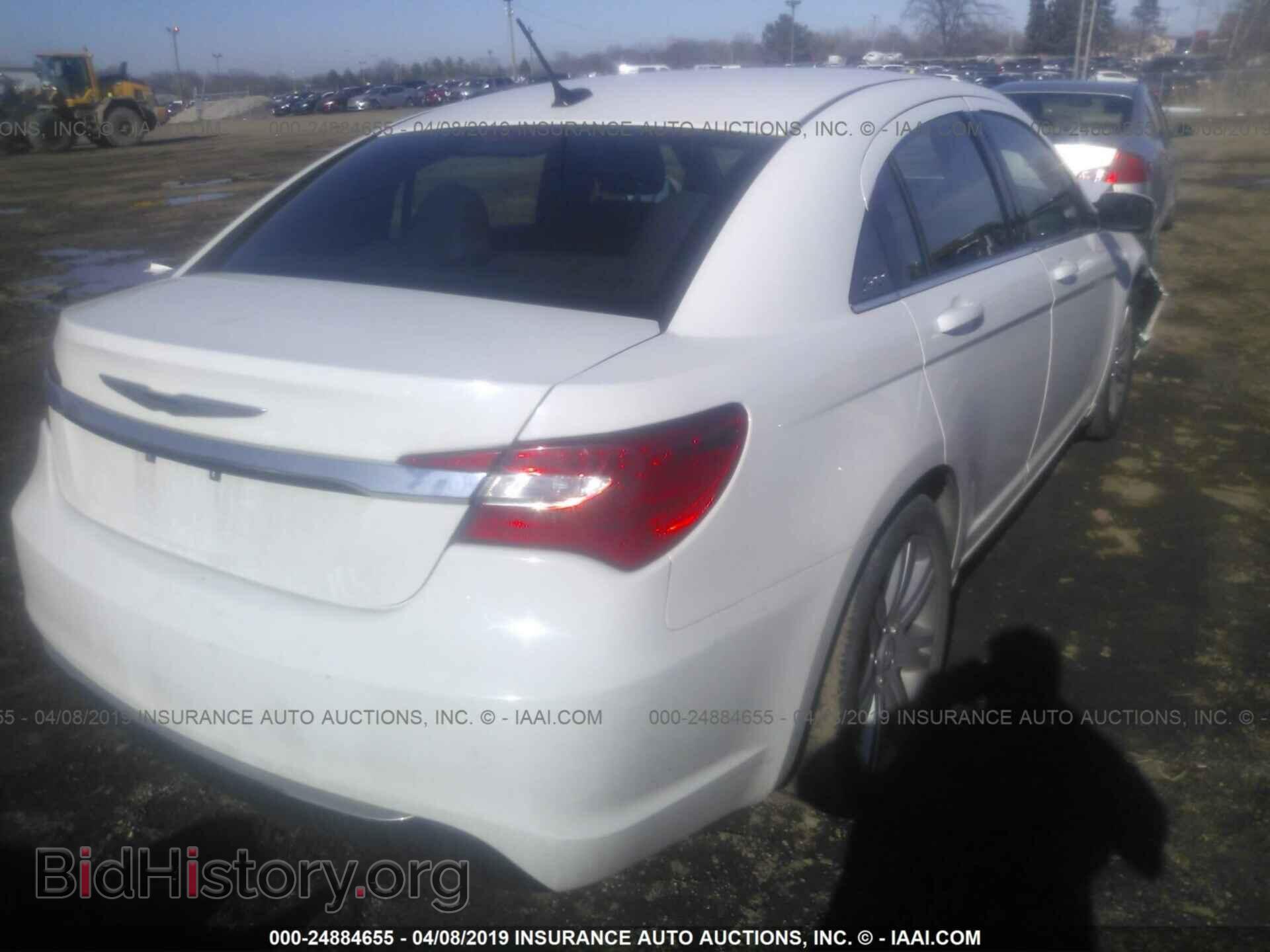 2013 CHRYSLER 200 - VIN: 1C3CCBBB2DN601230 - Фото 4