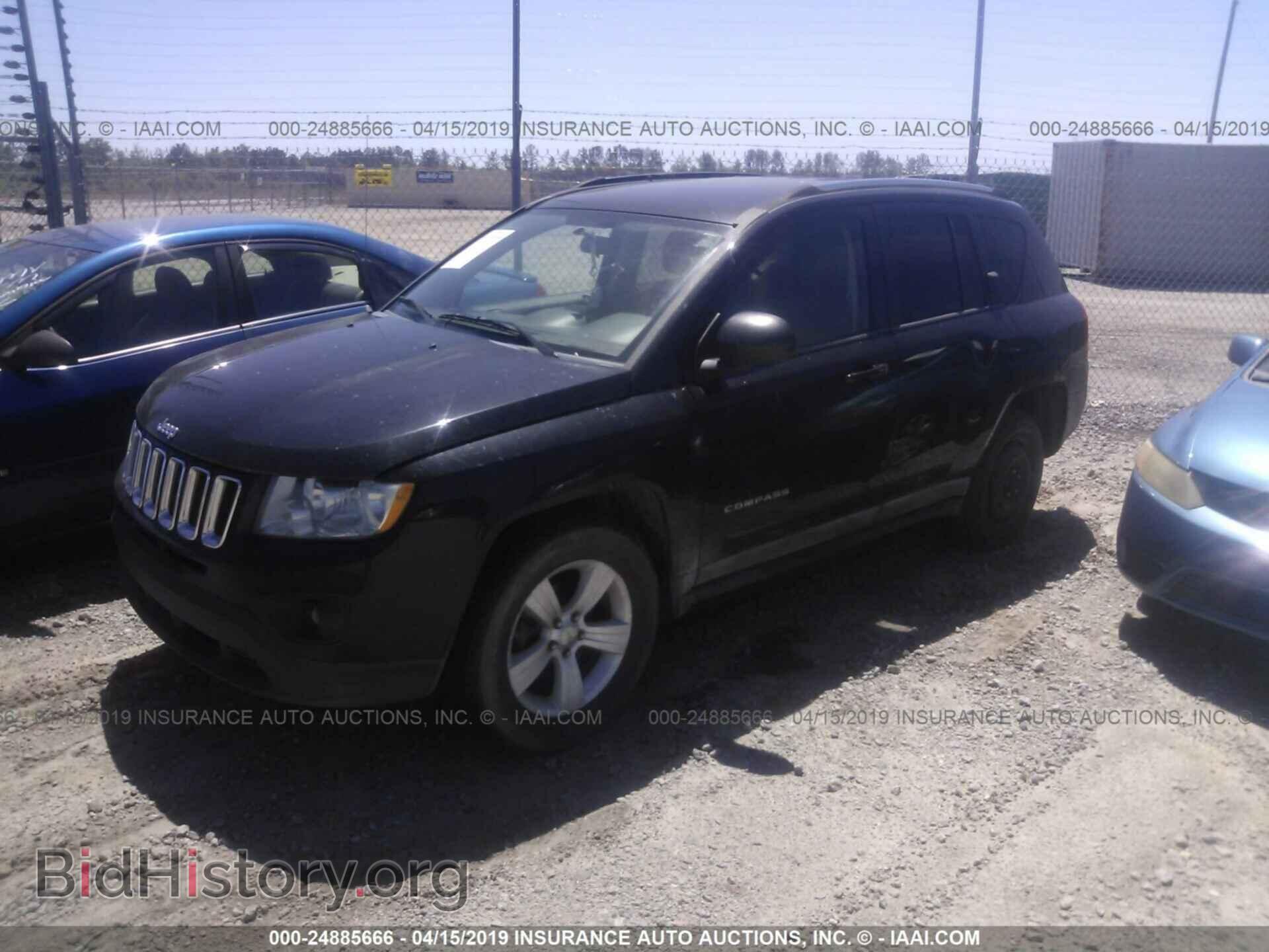 2011 JEEP COMPASS - VIN: 1J4NT1FA7BD138384 - Фото 2